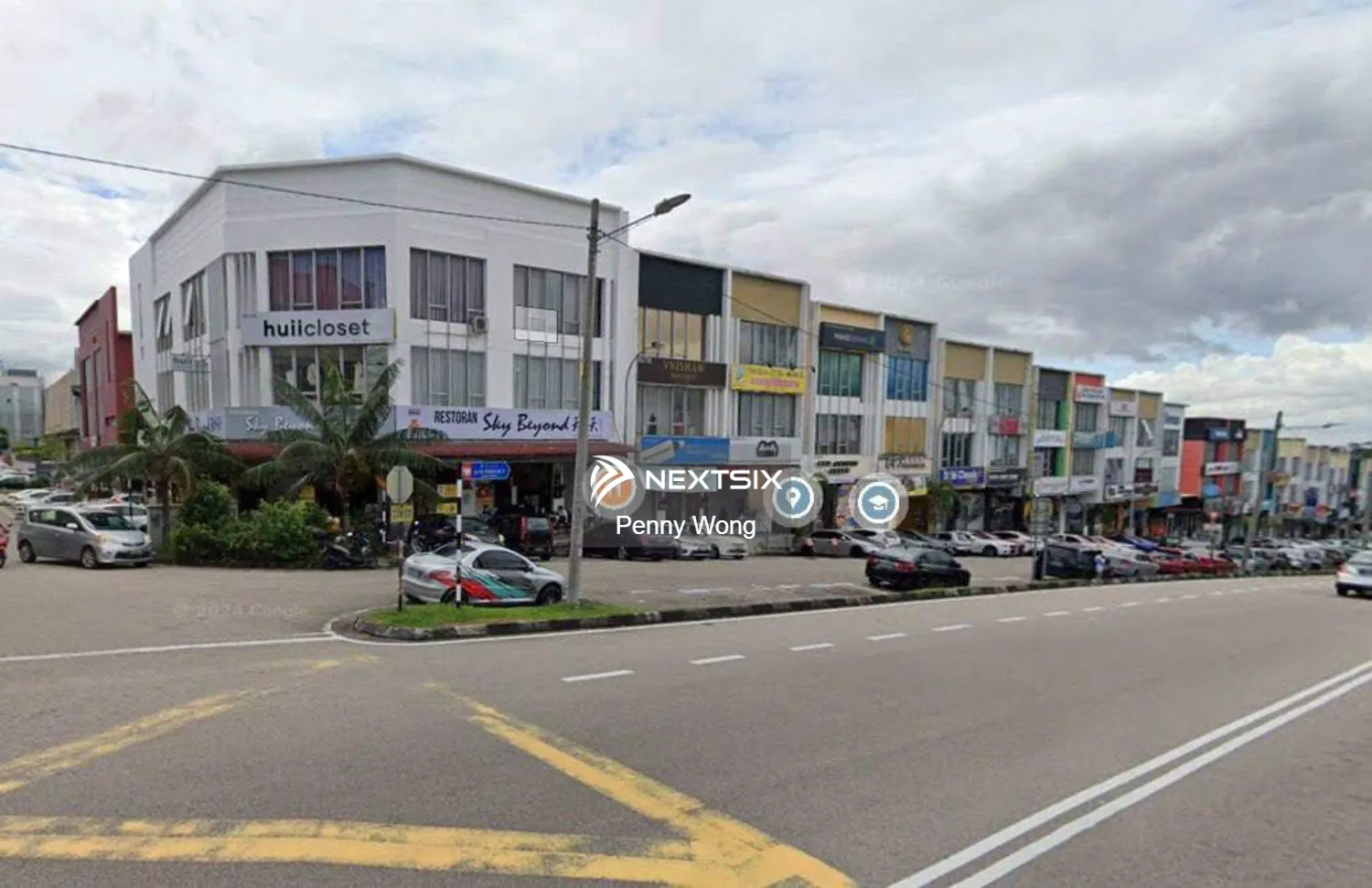 Tun aminah Three Storey Shop