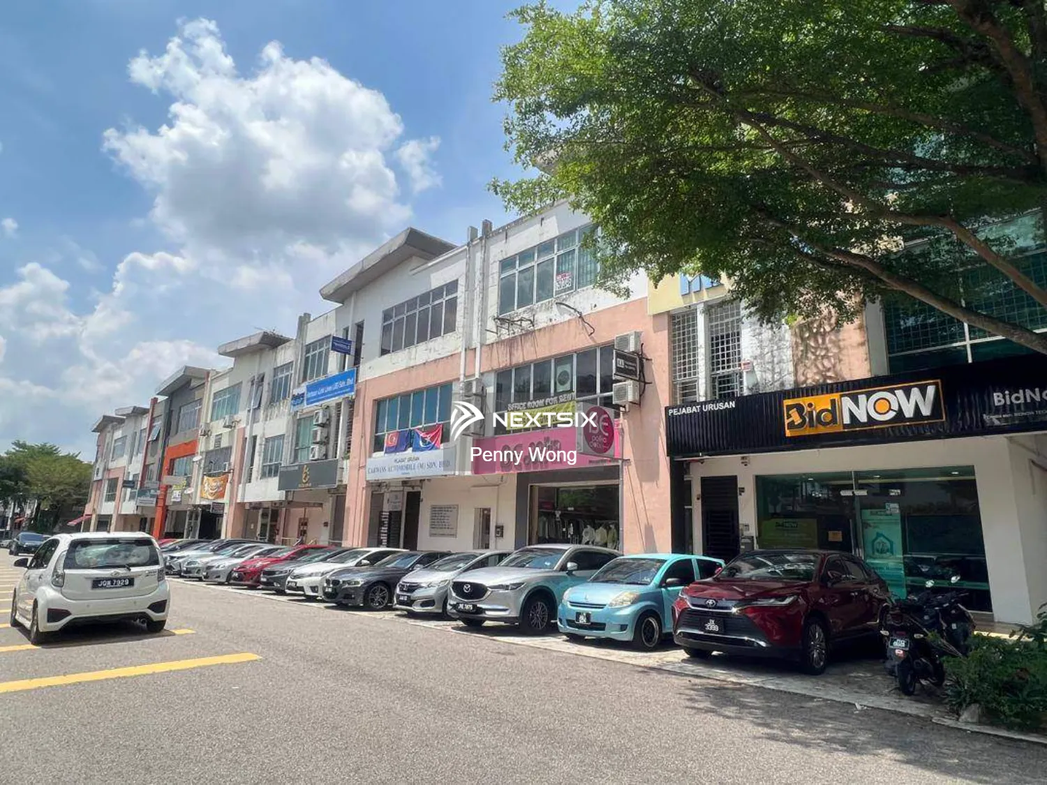 Molek - 3 storey shop lot