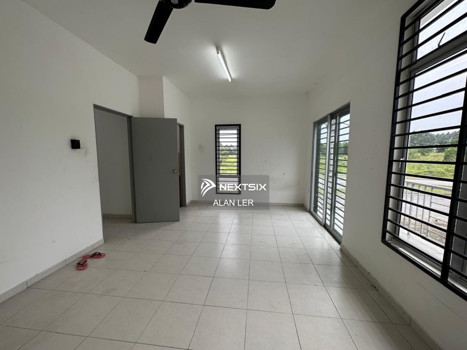3-sty Terrace/Link House For Sale in Senai Johor - Image 7