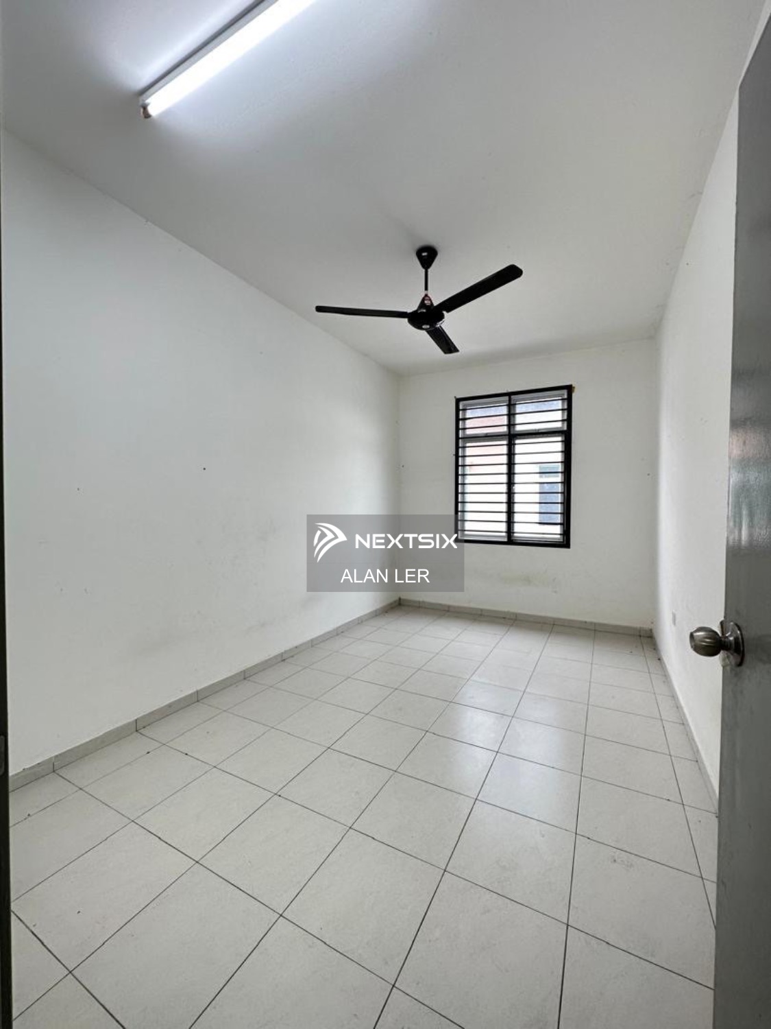 3-sty Terrace/Link House For Sale in Senai Johor - Image 8