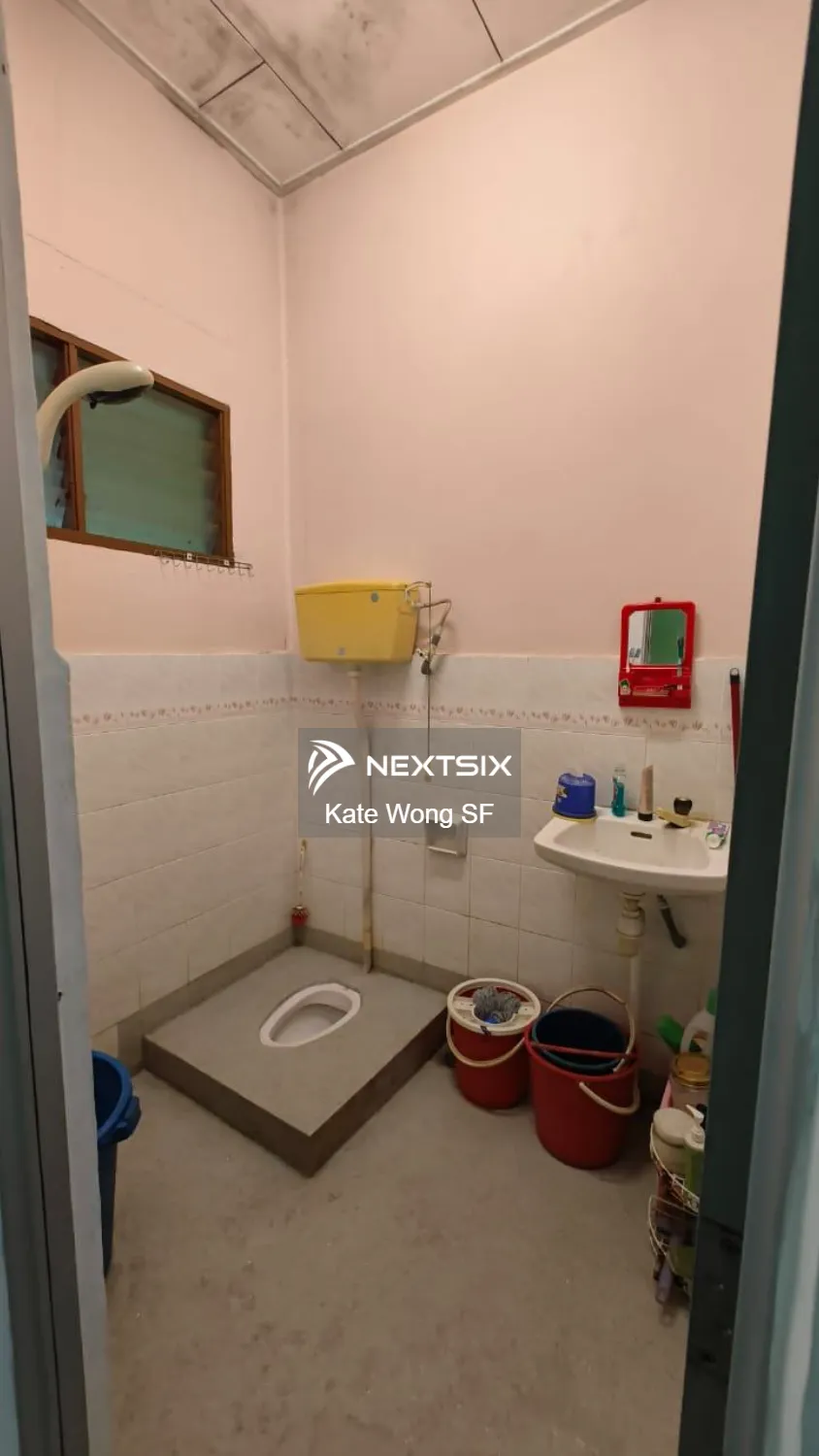 1-sty Terrace/Link House For Sale in Pasir Gudang Johor - Image 9