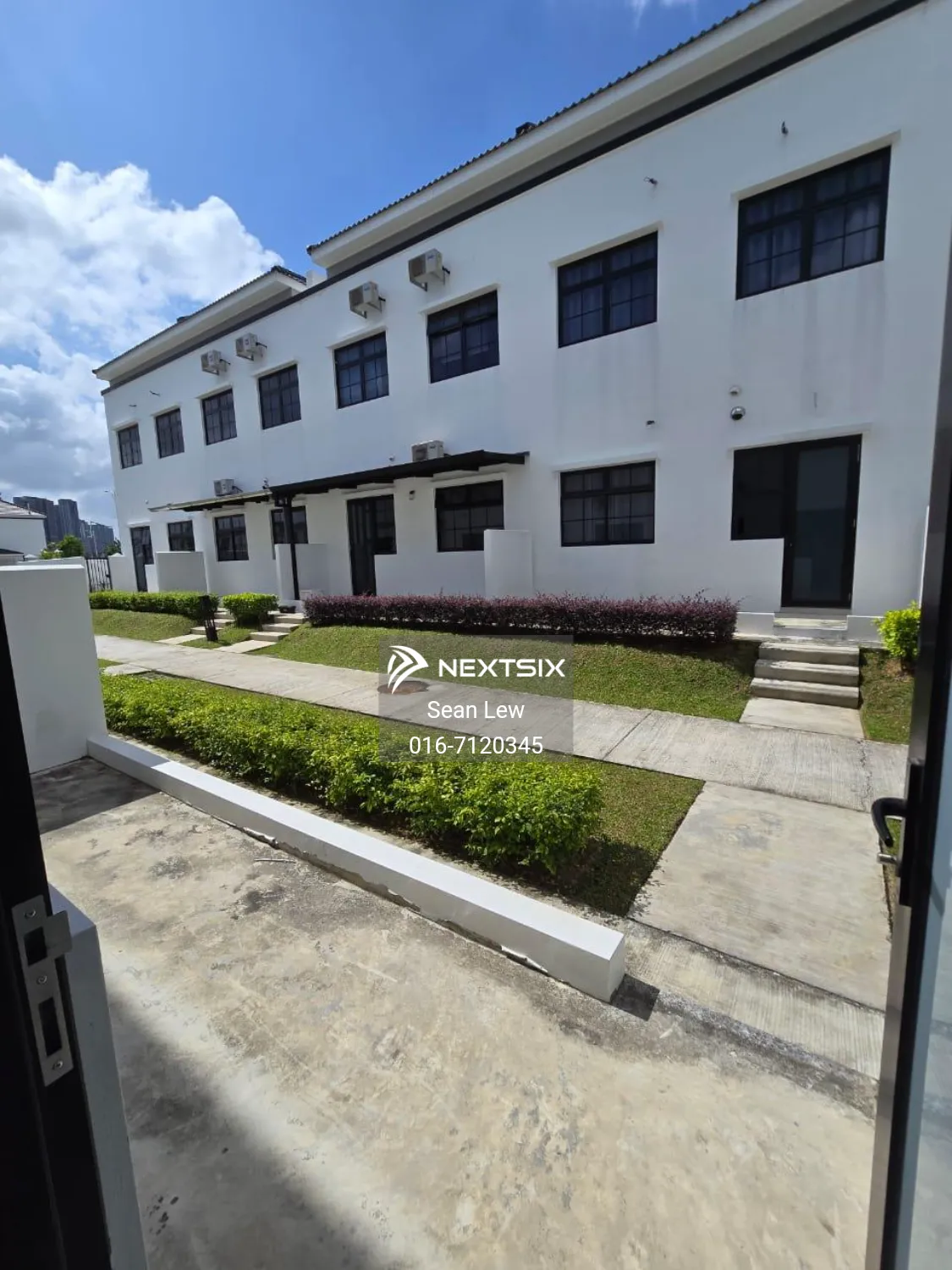 2-sty Terrace/Link House For Sale in Iskandar Puteri (Nusajaya) Johor - Image 2
