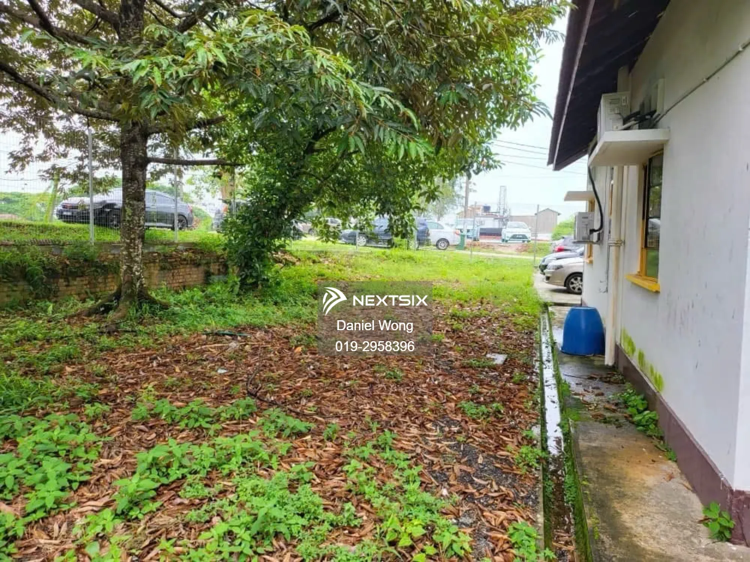 潜在转去工业的 JB Town 大路独立式 Bungalow can convert Commercial title