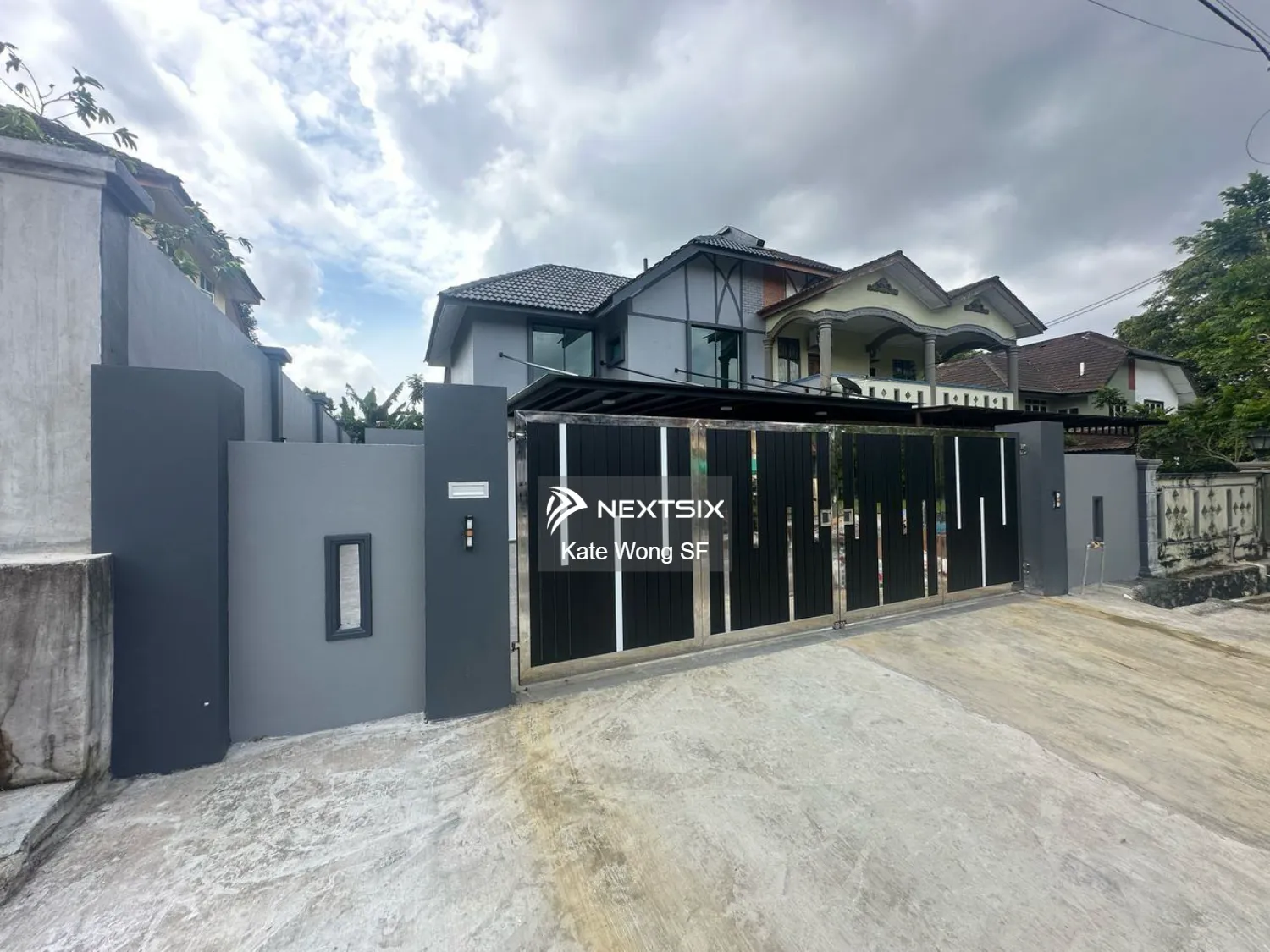 Semi-detached House For Sale in Tampoi Johor