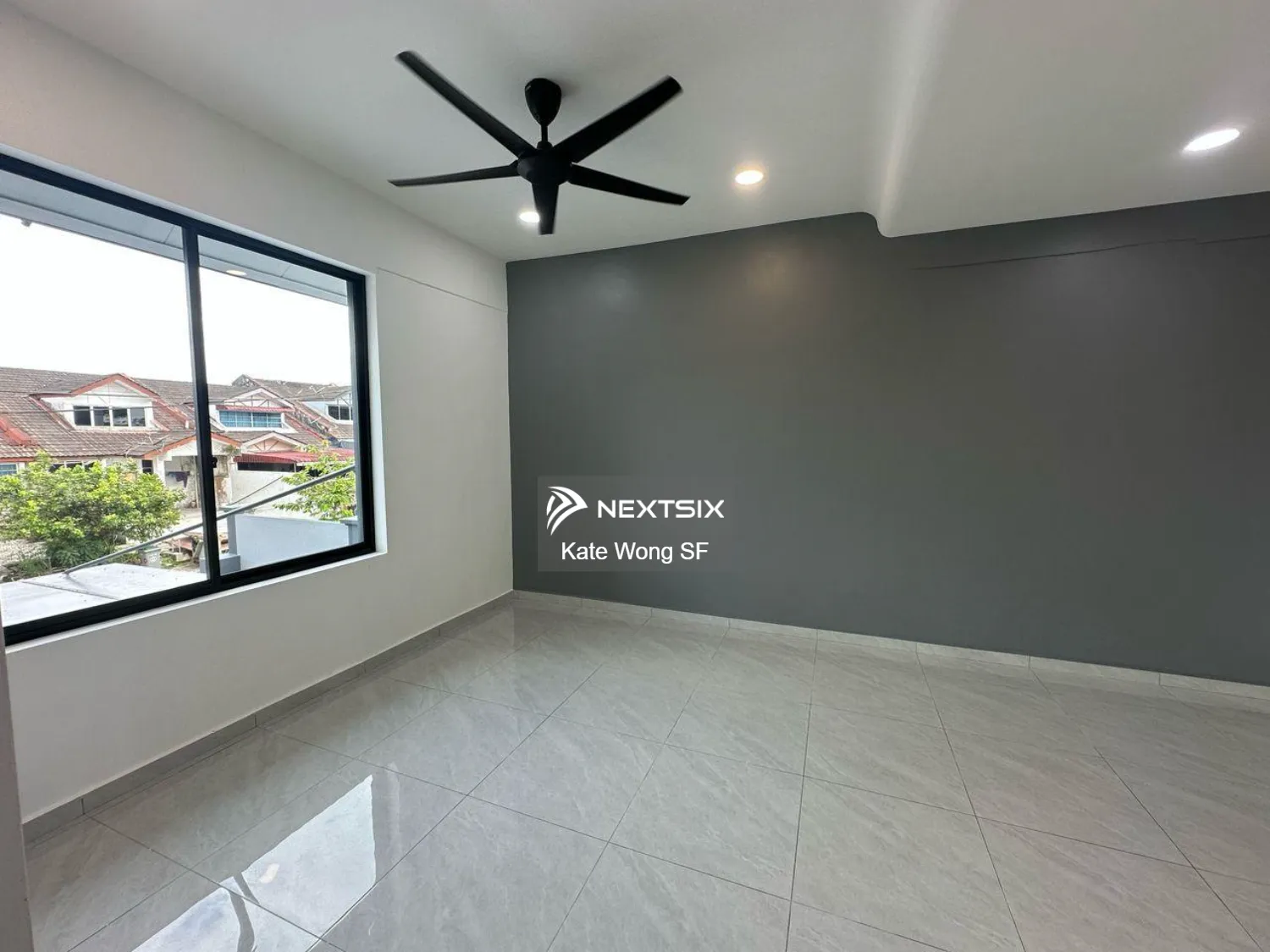 Semi-detached House For Sale in Tampoi Johor - Image 9