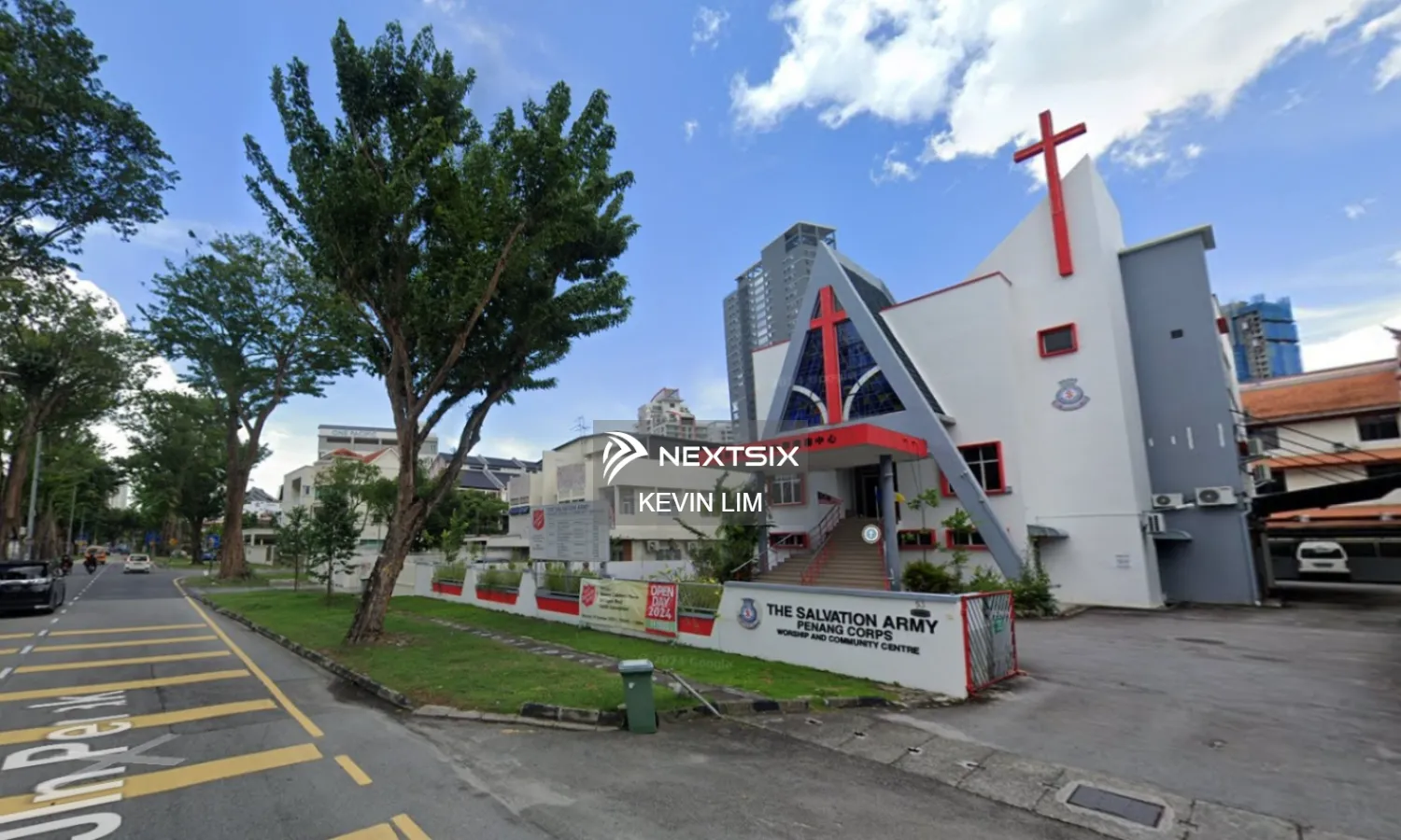 2 Storey Bungalow Facing Main Road Huge Compound Commercial For Rent Georgetown