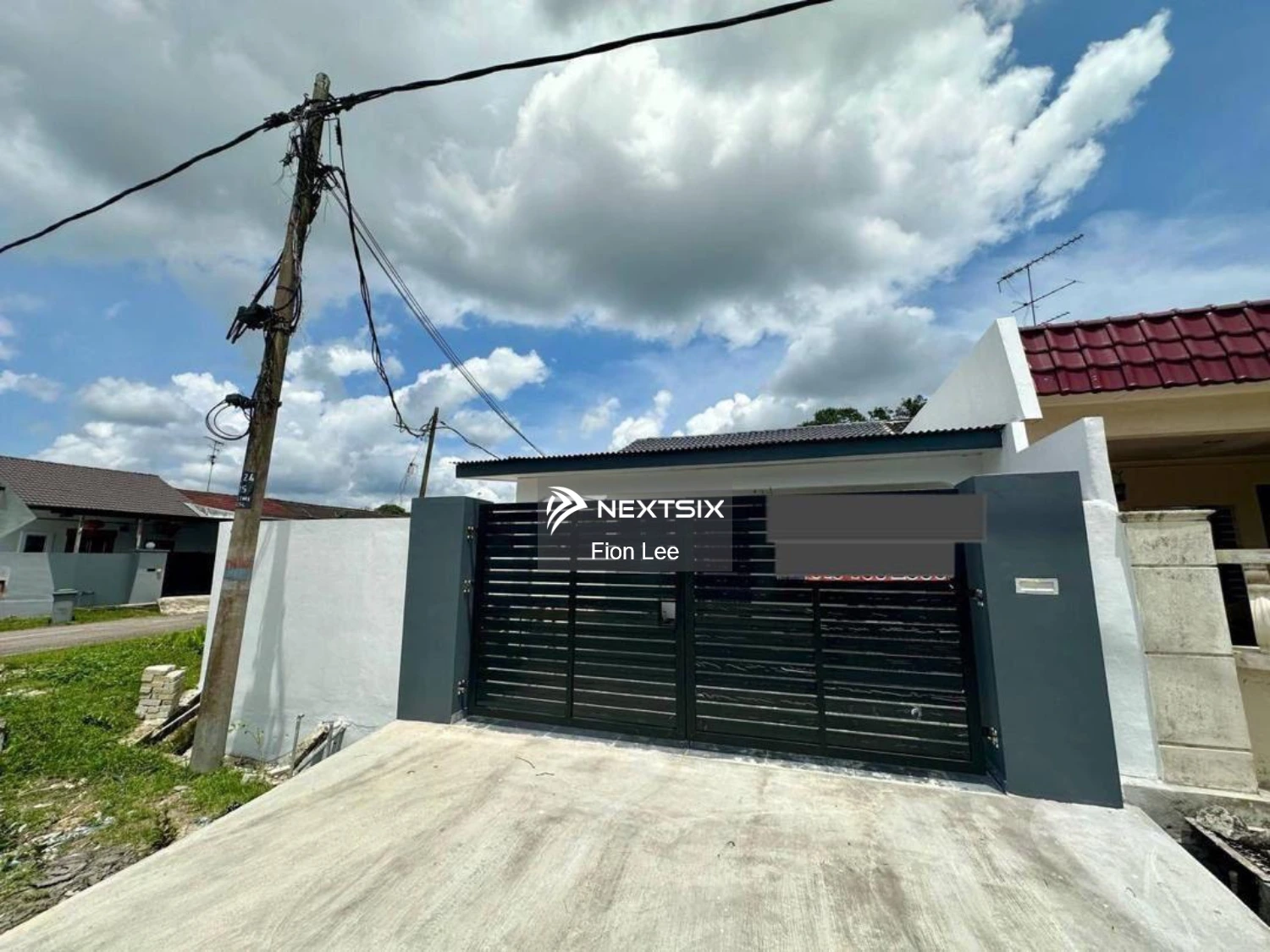Corner Lot / / Low Cost Single Storey Terrace