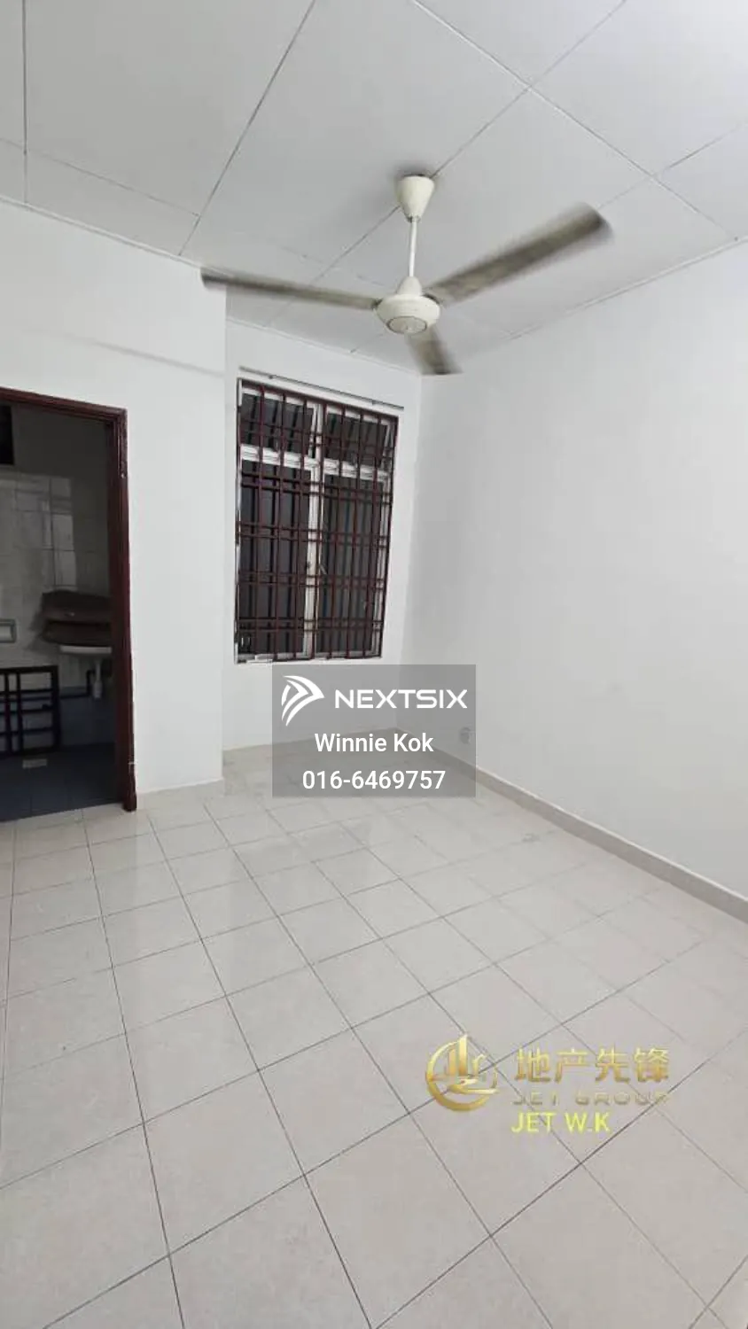 2-sty Terrace/Link House For Sale in Bandar Botanic Selangor - Image 6