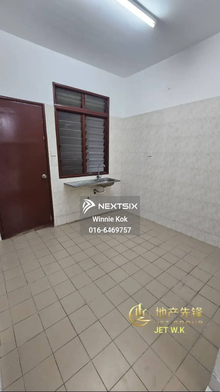 2-sty Terrace/Link House For Sale in Bandar Botanic Selangor - Image 7