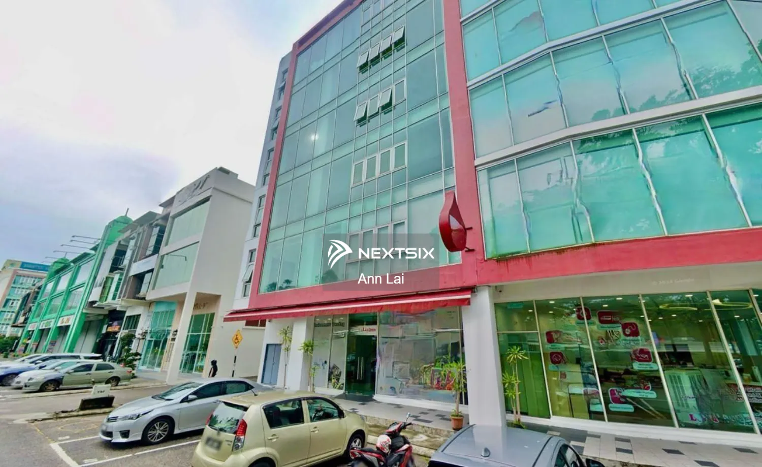 Danga Utama ( Yield 5.3% / Facing Mainroad ) 3.5-Storey Shop