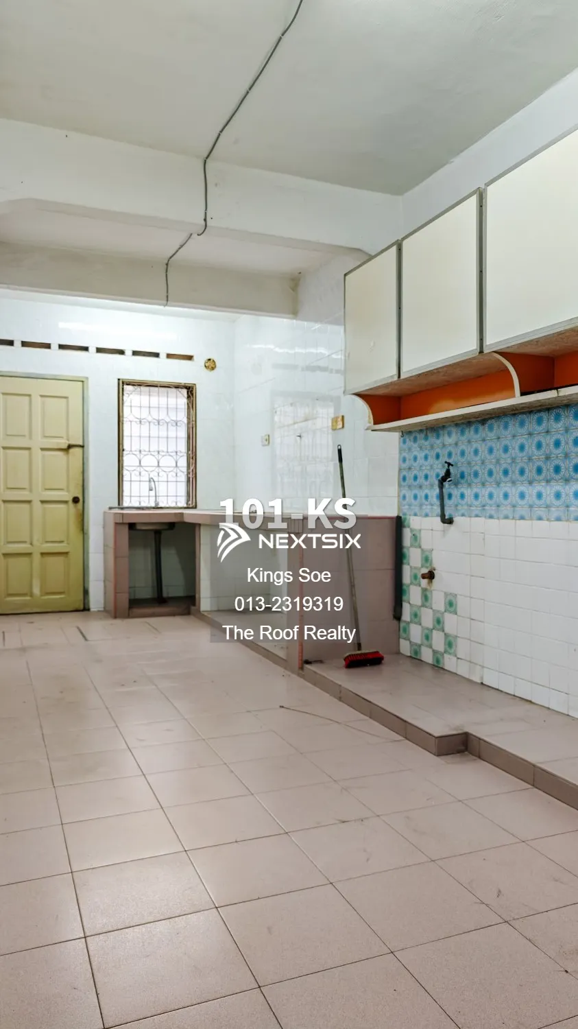 2-sty Terrace/Link House For Sale in Klang Selangor - Image 5