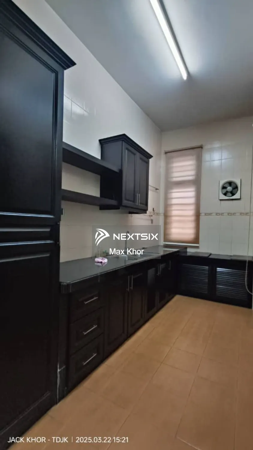 Semi-detached House For Sale in Setia Alam Selangor - Image 7