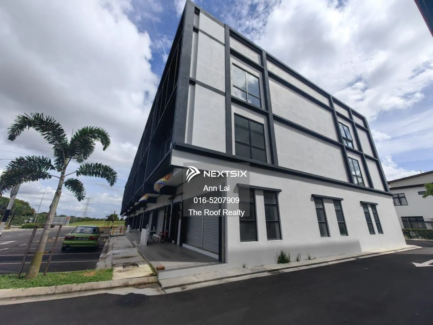 Shop For Sale in Ulu Tiram Johor