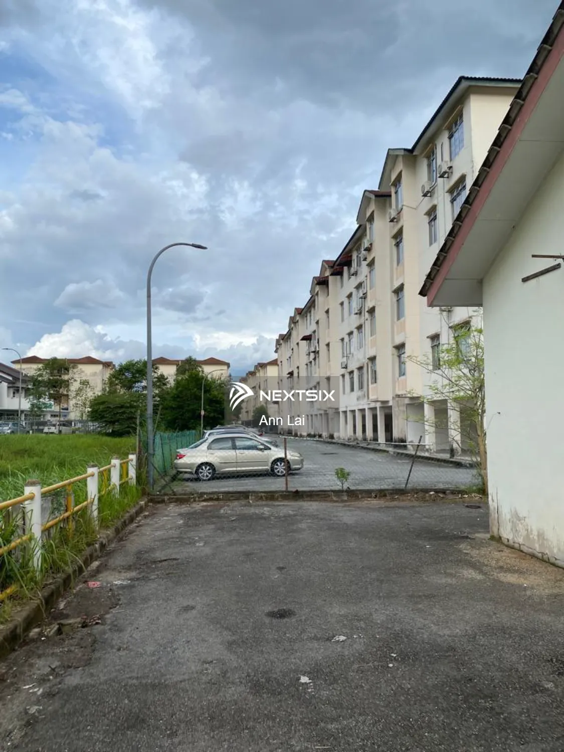 Bukit Indah 2 Single Storey Medium Shop ( End Lot Unit )