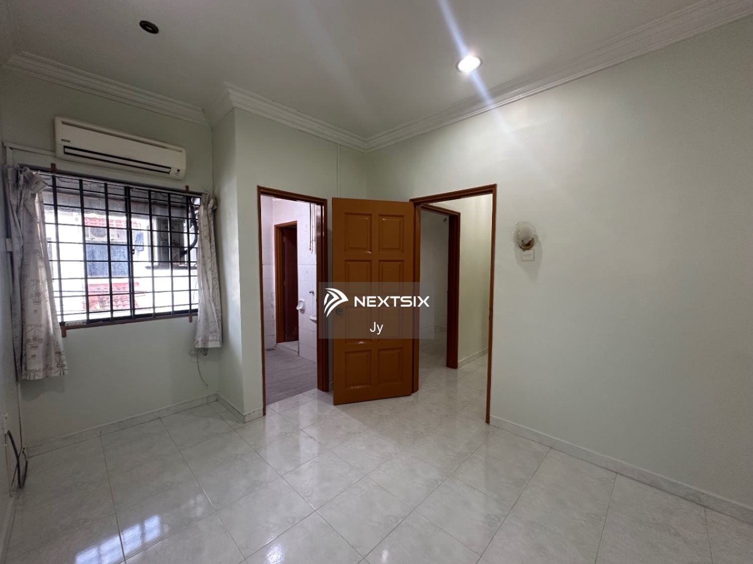 2-sty Terrace/Link House For Rent in Permas Jaya Johor - Image 6