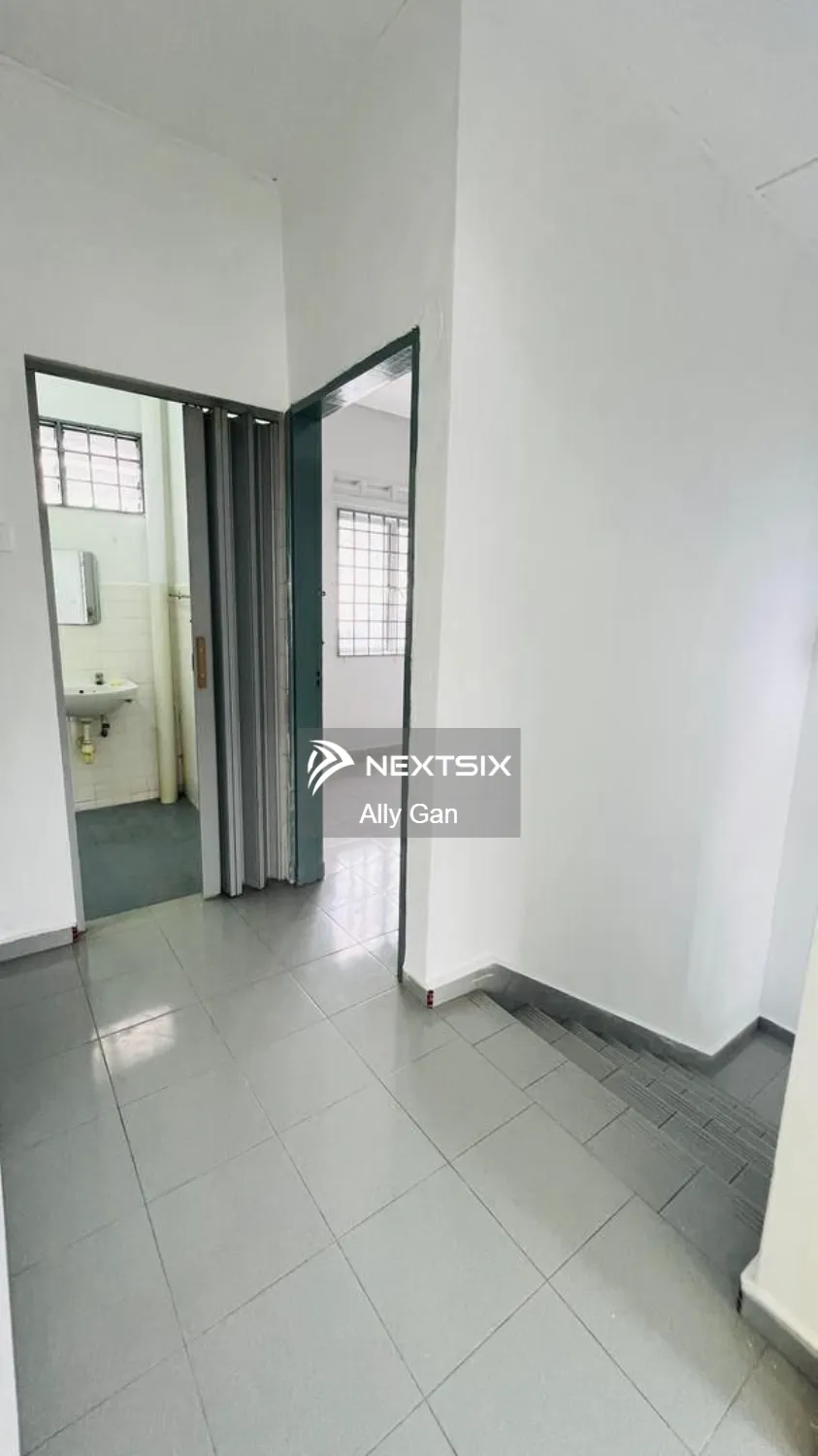 2-sty Terrace/Link House For Sale in Johor Bahru Johor - Image 10