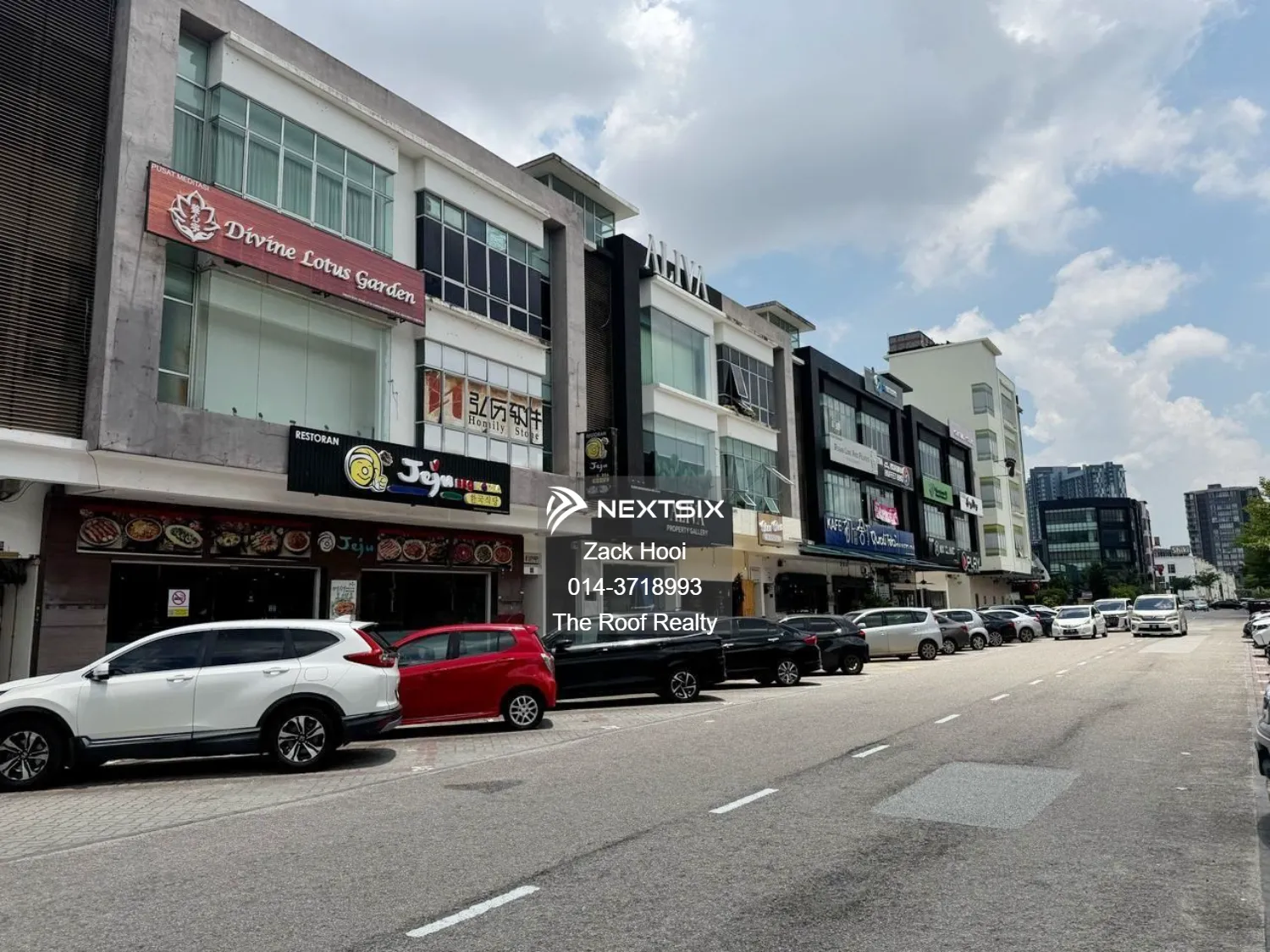 Austin Avenue @ Taman Mount Austin @ Austin Height Facing Mainroad Adjoining unit 3 Storey Shoplot For Rent