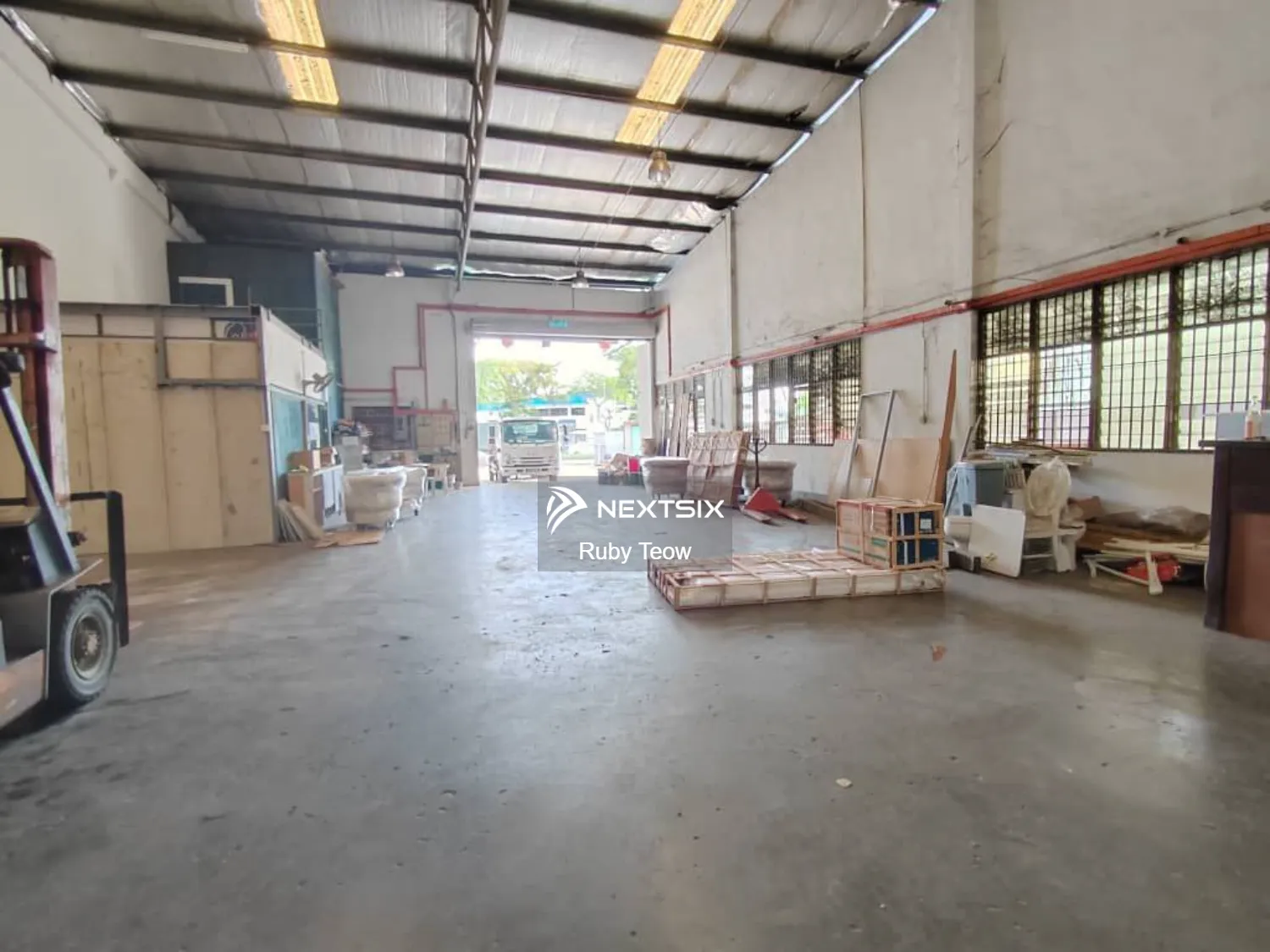 Taman Desa Cemerlang- 1.5 Storey Terrace Factory (Corner Lot) for Rent