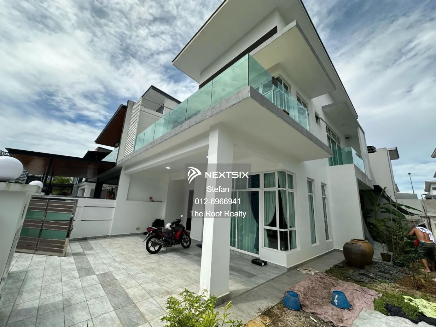 Jalan Mutiara Bestari 4, Taman Mutiara Bestari, Skudai, Johor / Cluster House