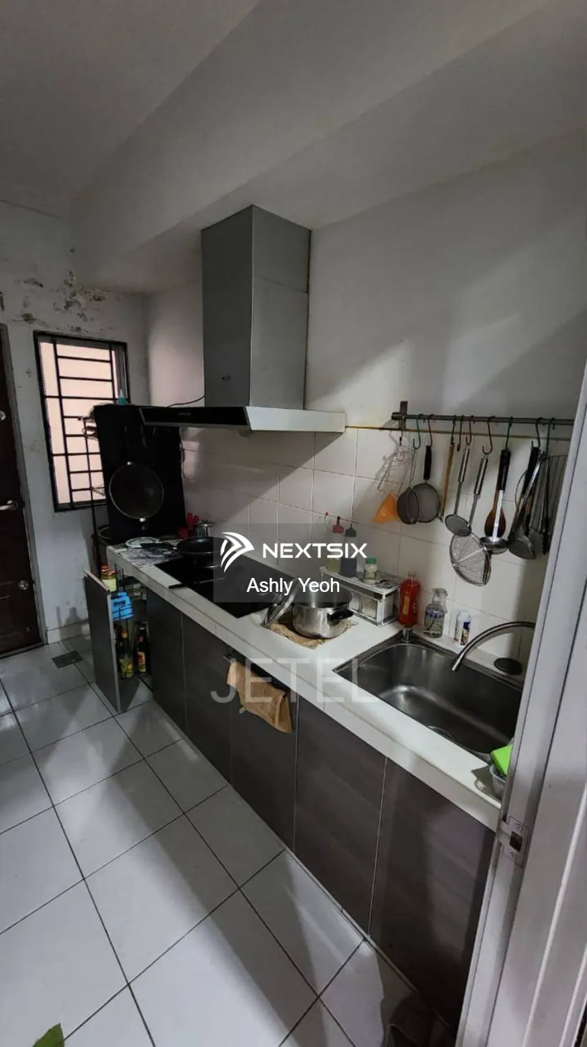Semi-detached House For Sale in Aman Perdana Selangor - Image 4