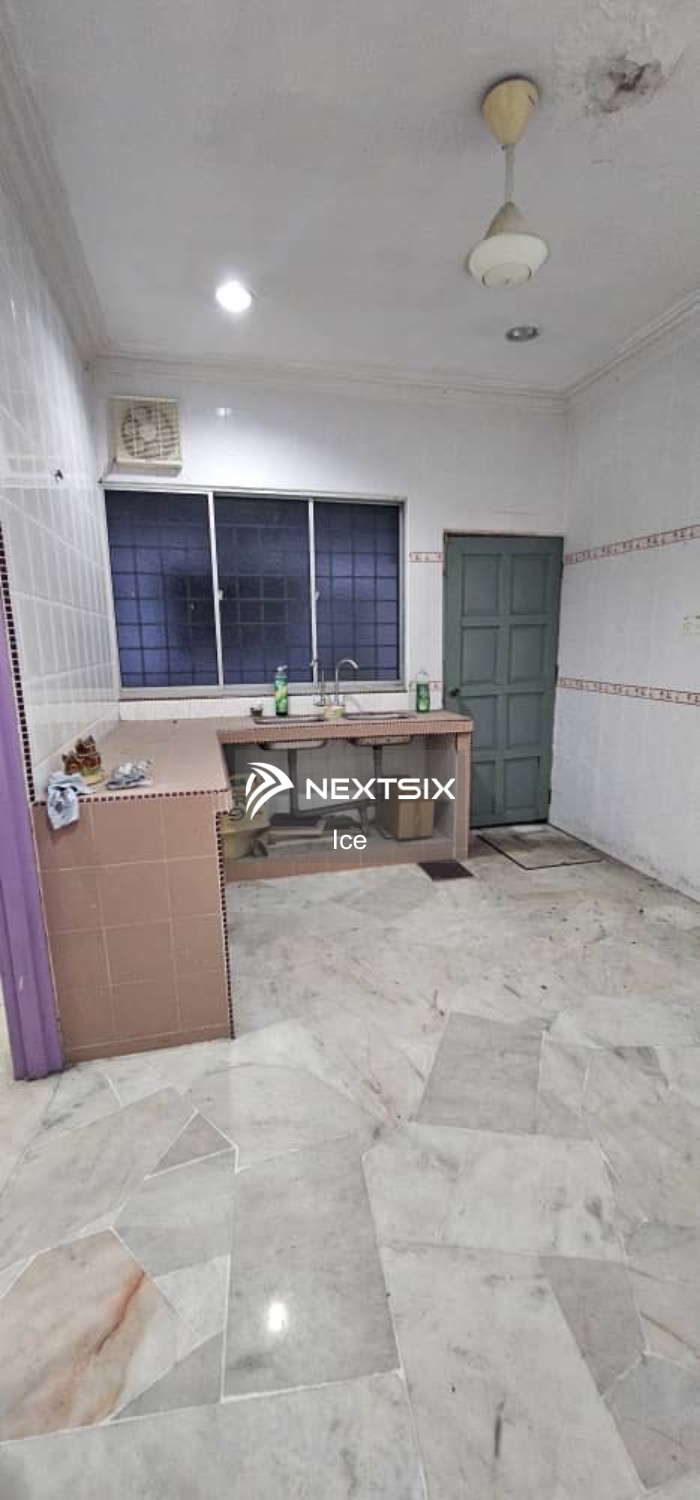 1-sty Terrace/Link House For Sale in Klang Selangor - Image 10