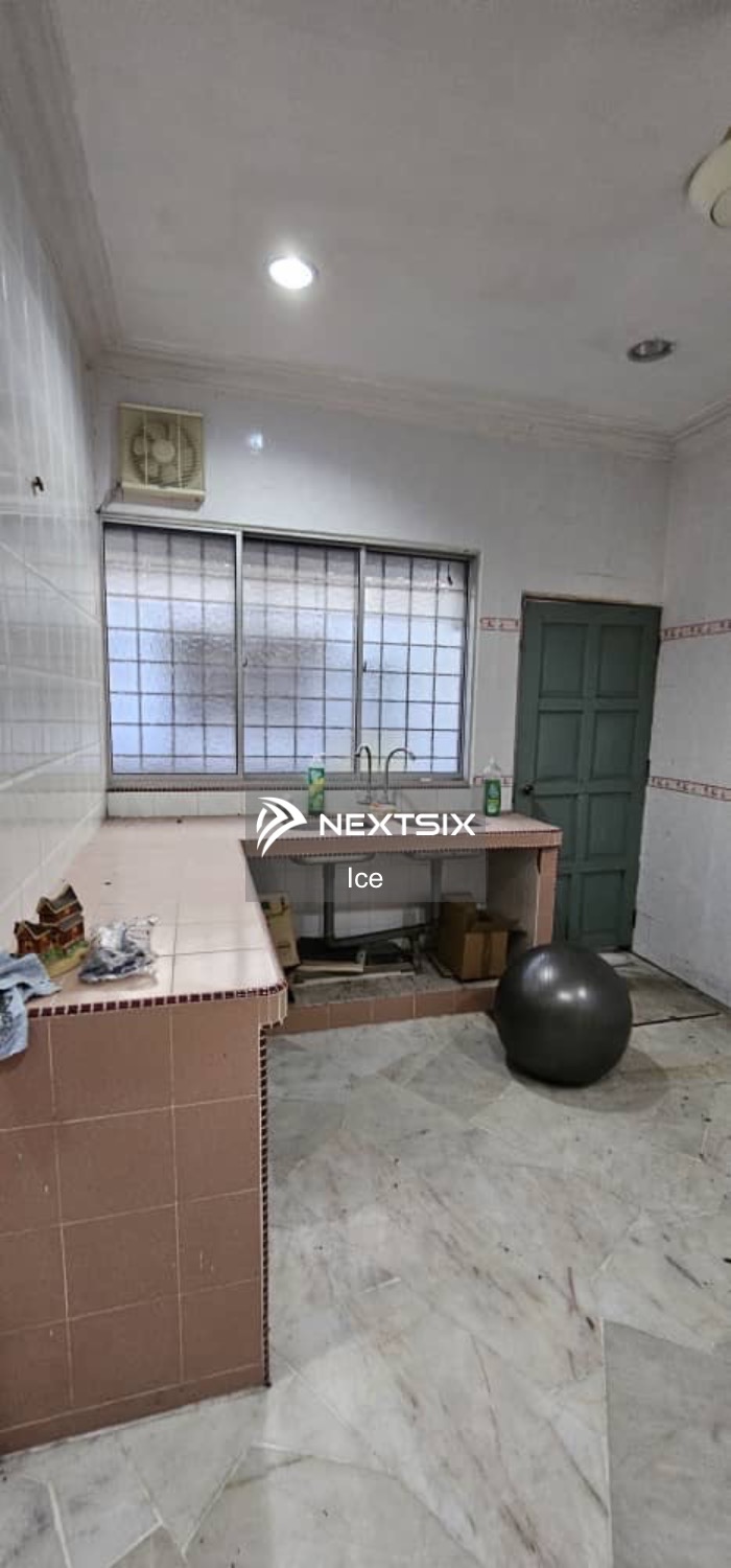 1-sty Terrace/Link House For Sale in Klang Selangor - Image 9