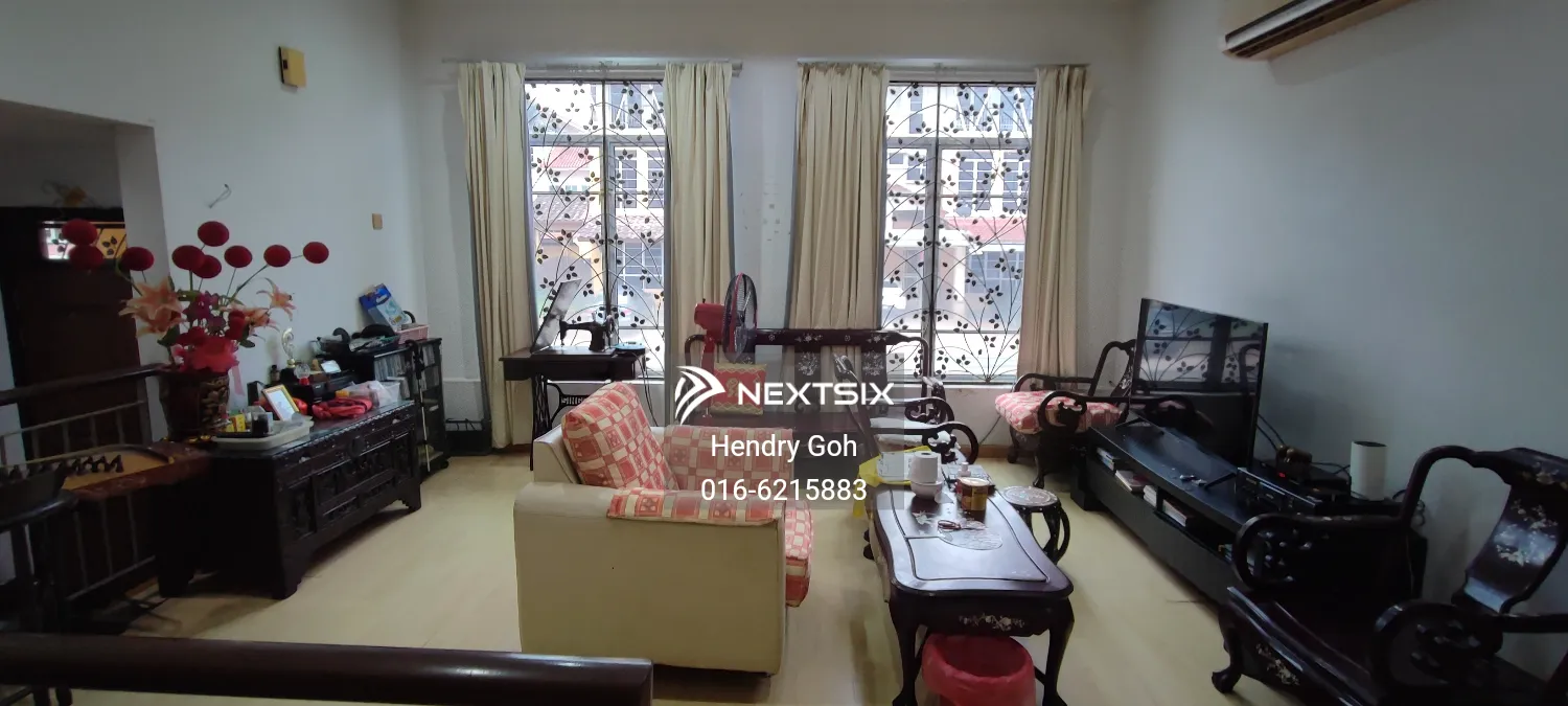 Semi-detached House For Sale in Kuchai Lama Kuala Lumpur