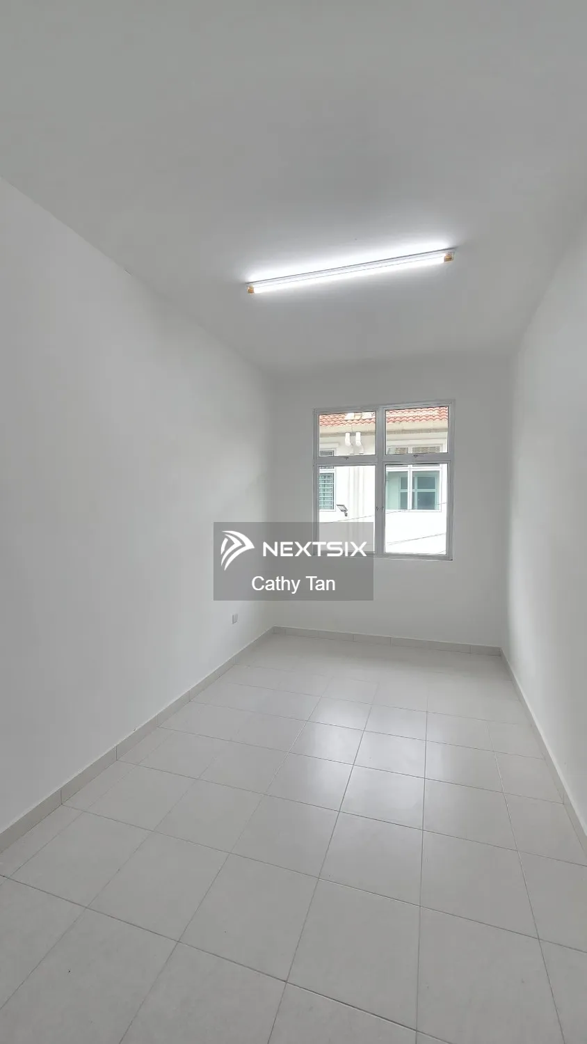 2-sty Terrace/Link House For Sale in Johor Bahru Johor - Image 8
