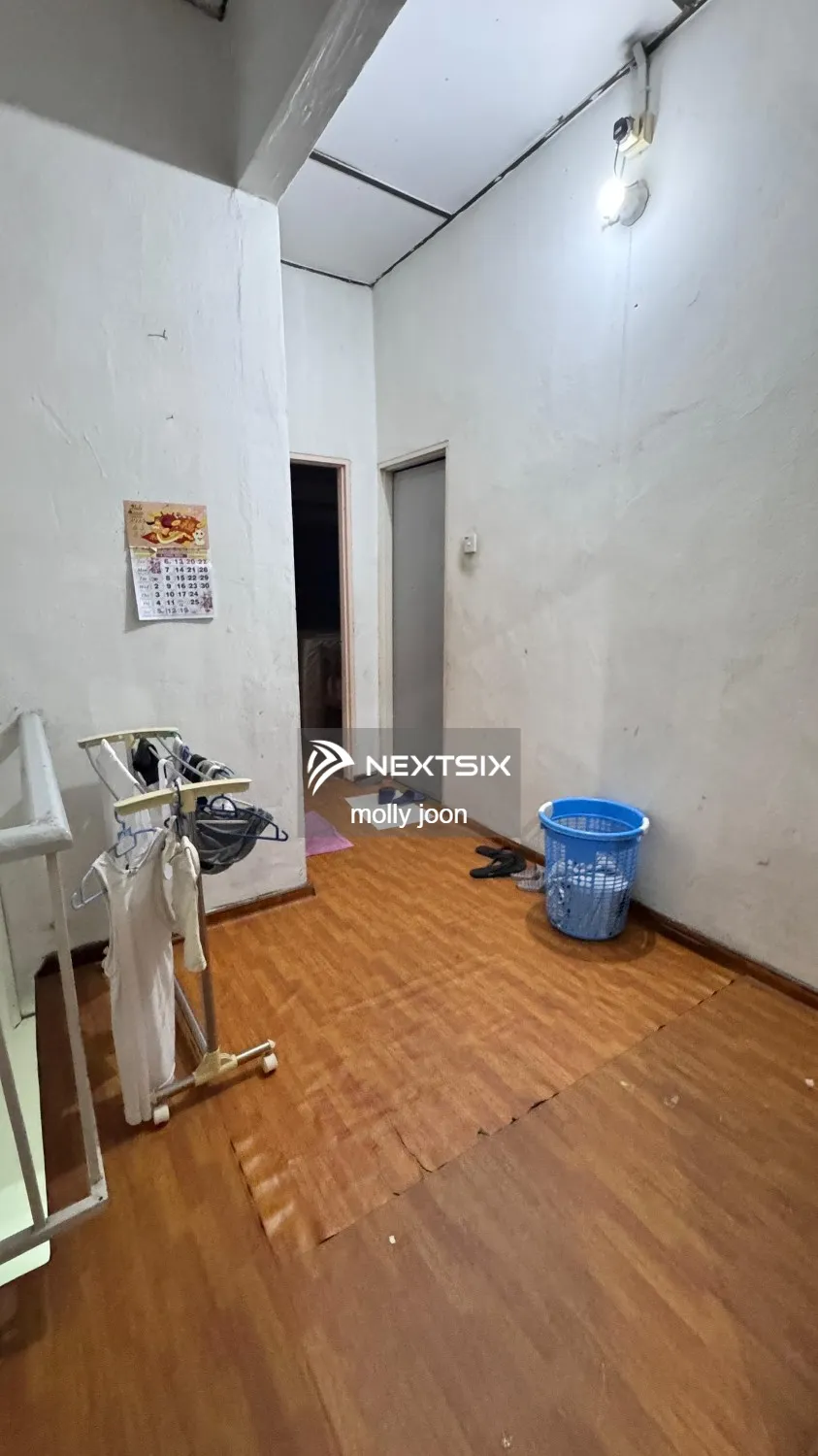 2-sty Terrace/Link House For Sale in Kulai Johor - Image 2