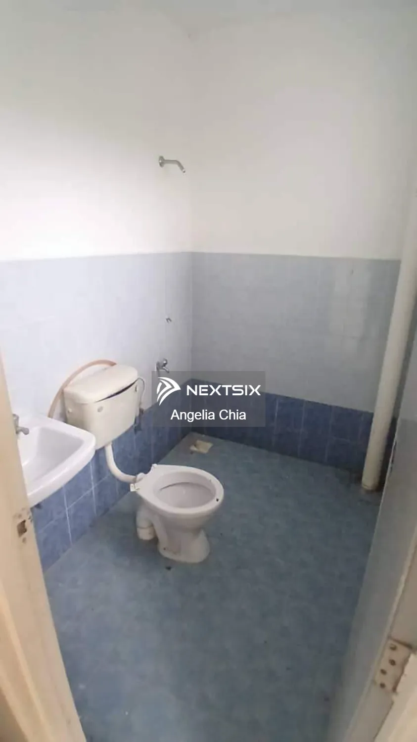 2-sty Terrace/Link House For Sale in Johor Bahru Johor - Image 7