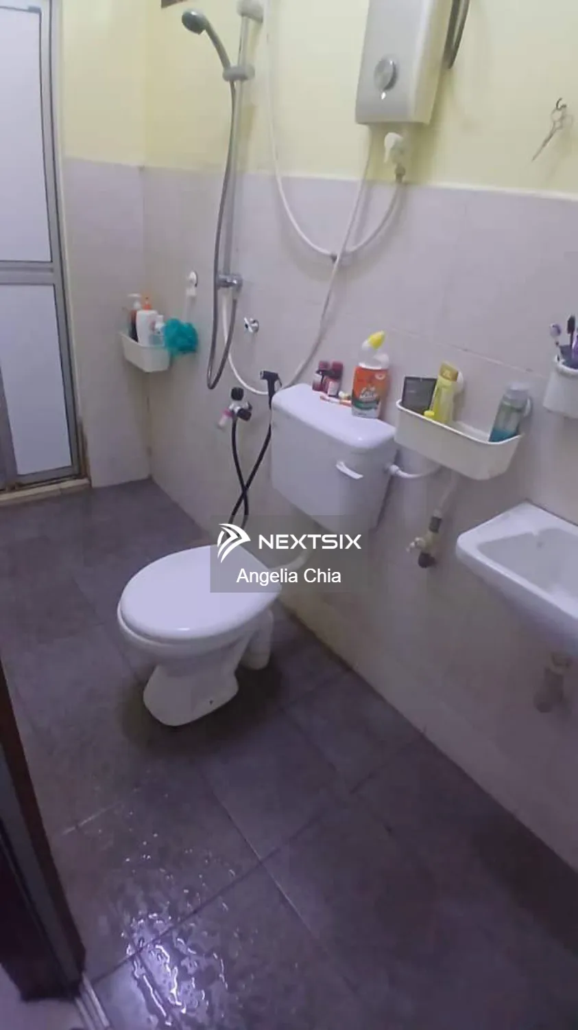 2-sty Terrace/Link House For Sale in Pasir Gudang Johor - Image 6