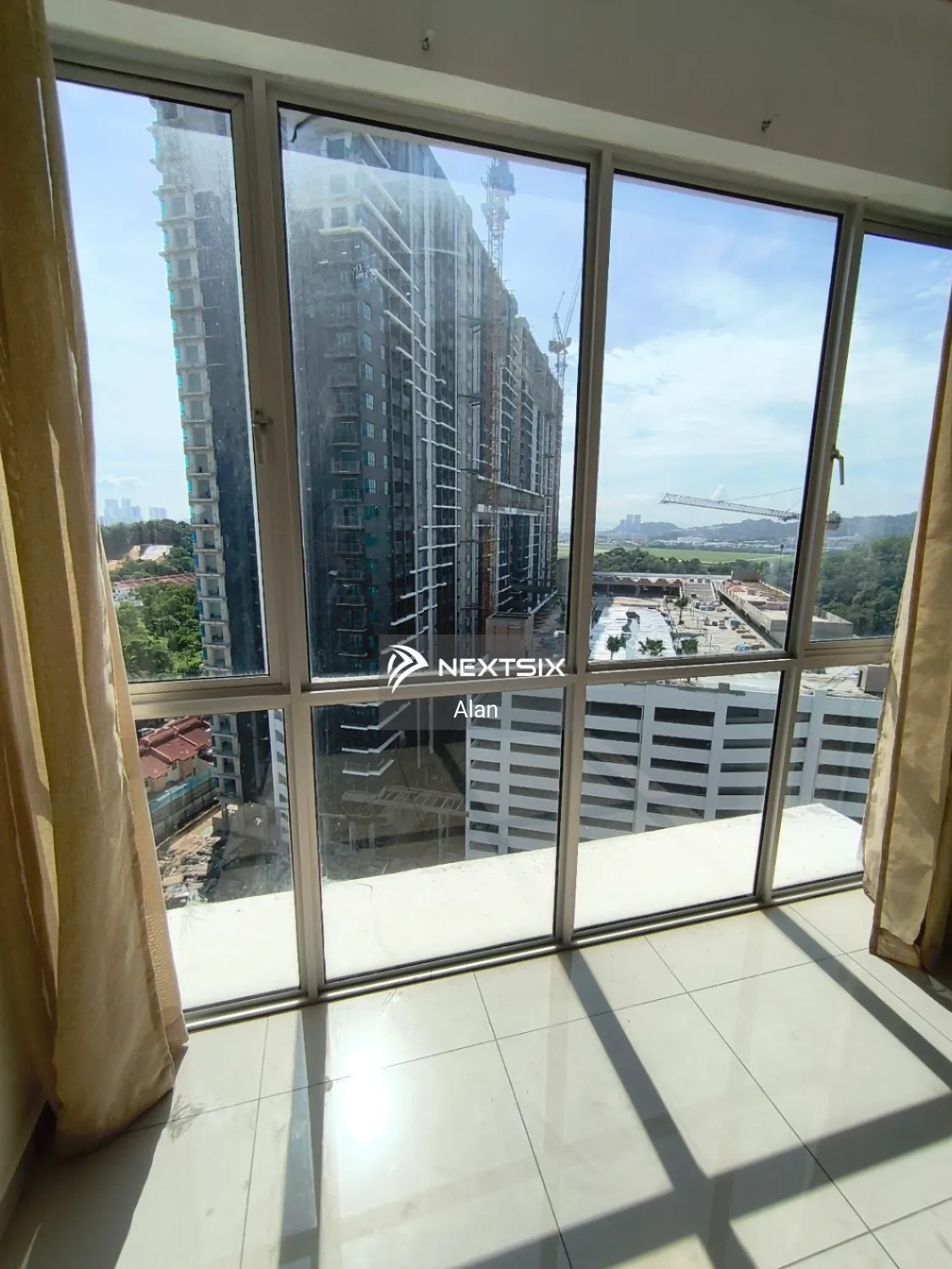 Condominium For Sale in Teluk Kumbar Penang