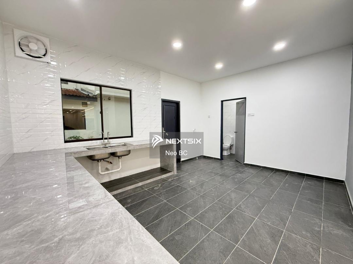 2-sty Terrace/Link House For Sale in Permas Jaya Johor - Image 8