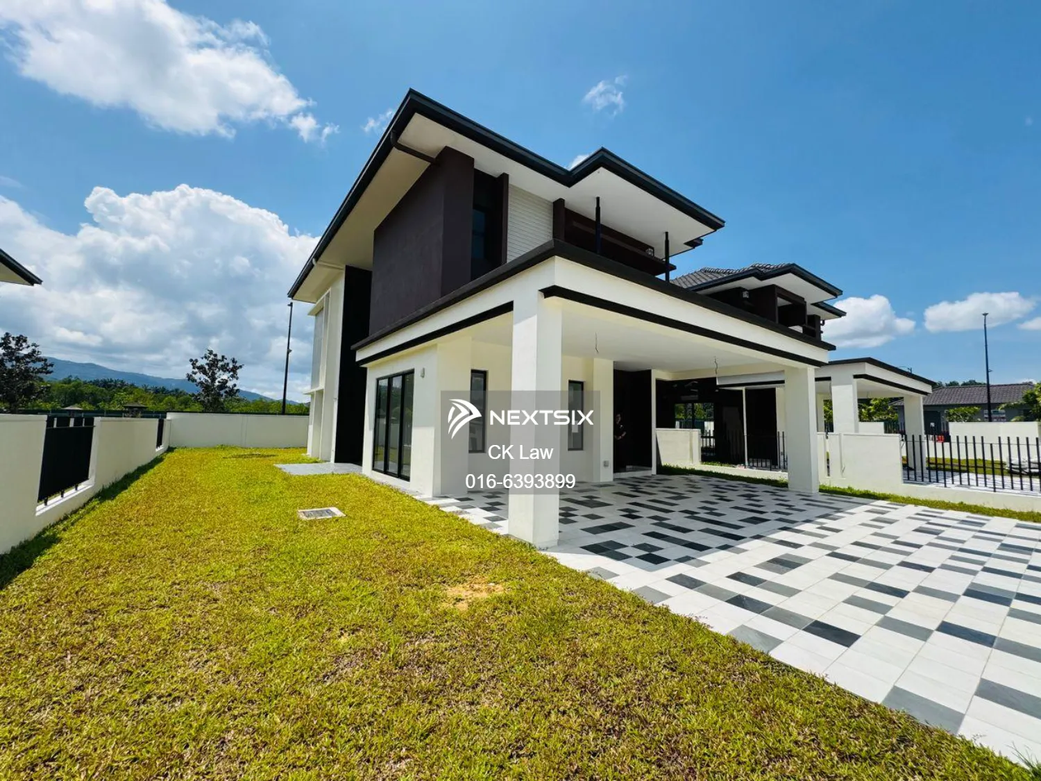 Semi-detached House For Sale in Semenyih Selangor