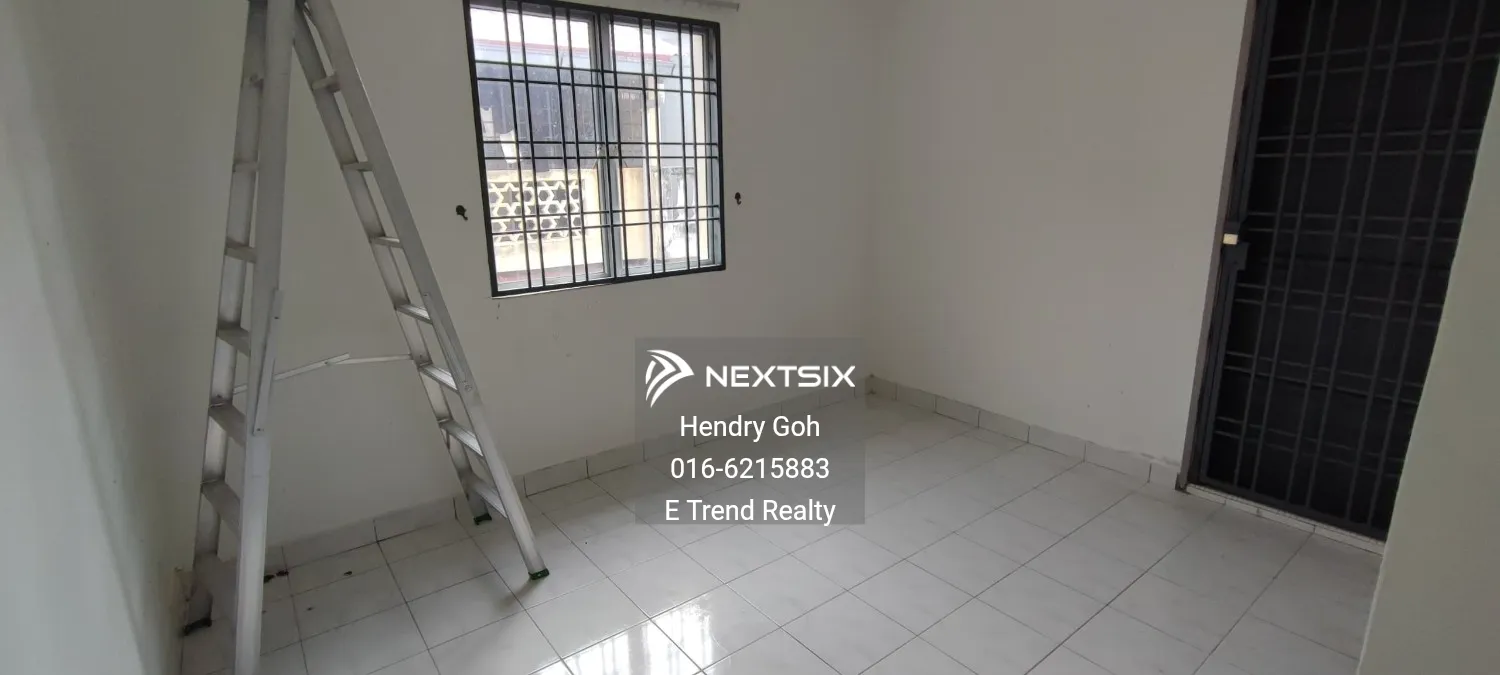 3-sty Terrace/Link House For Sale in Selayang Selangor - Image 8