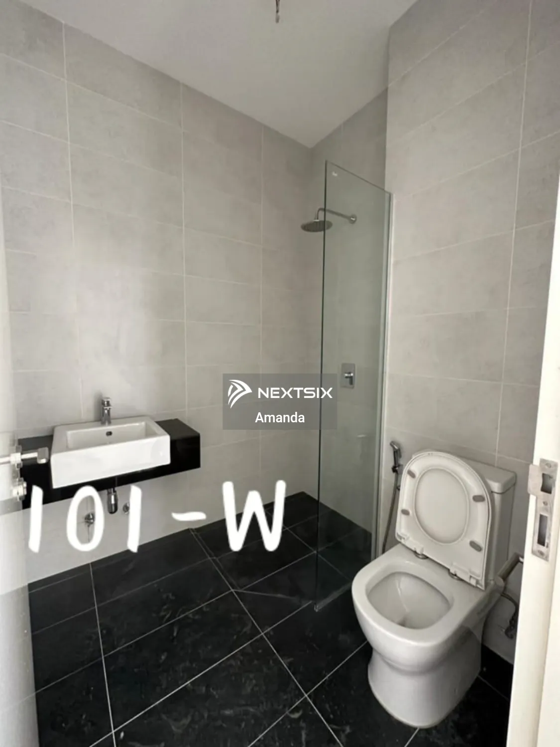 Semi-detached House For Sale in Setia Alam Selangor - Image 5