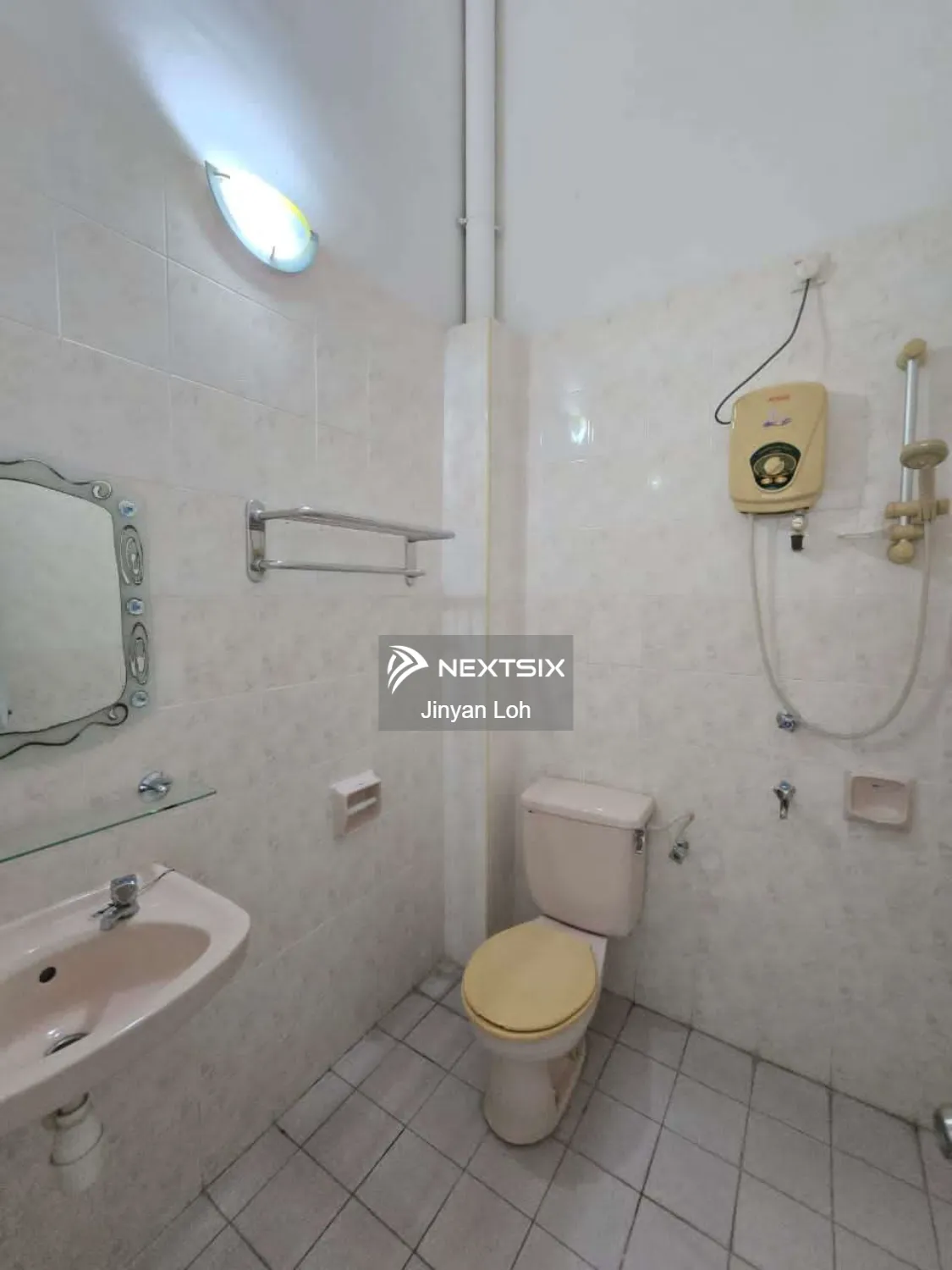 1.5-sty Terrace/Link House For Sale in Ulu Tiram Johor - Image 8