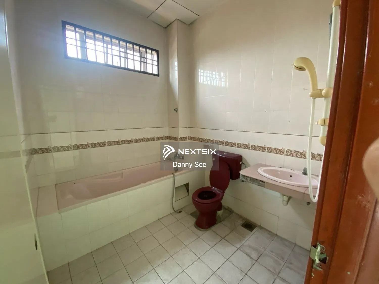 Semi-detached House For Sale in Kulai Johor - Image 17