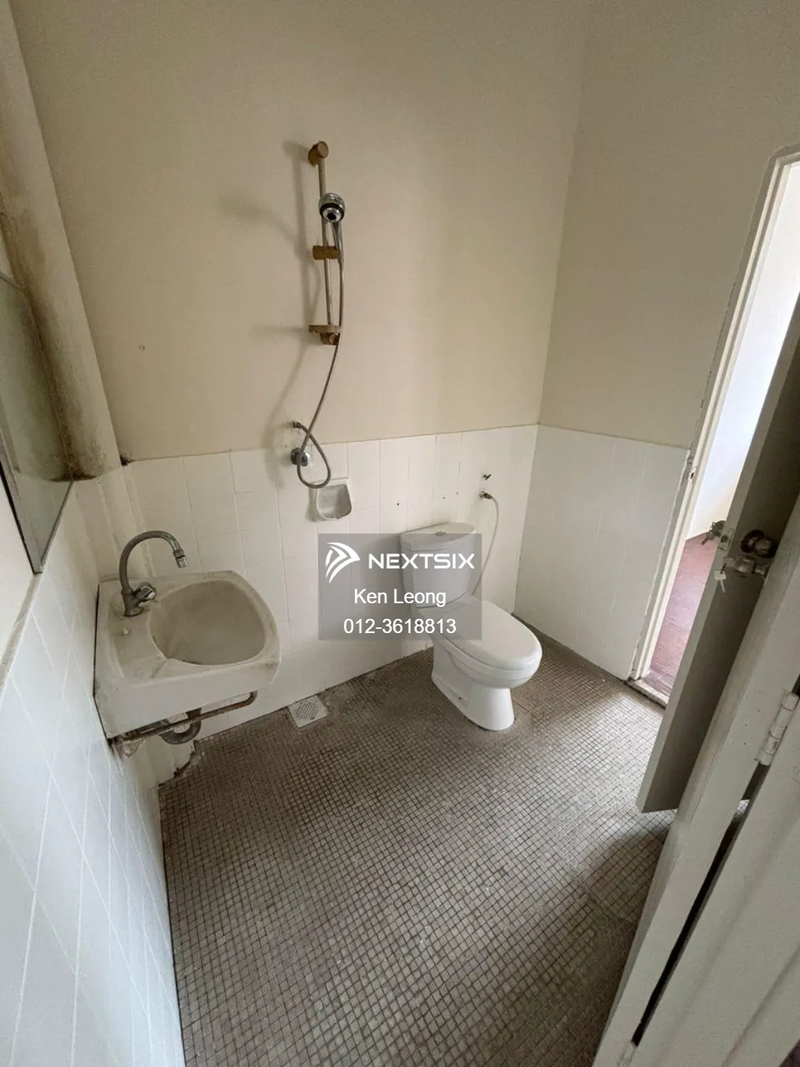 2-sty Terrace/Link House For Rent in Seri Kembangan Selangor - Image 9