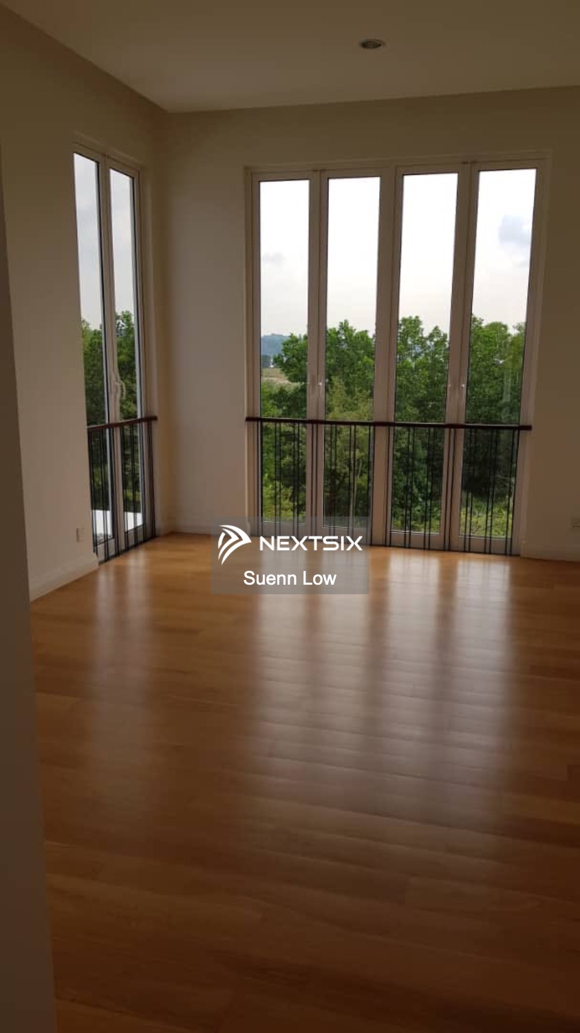 Semi-detached House For Sale in Gelang Patah Johor - Image 9