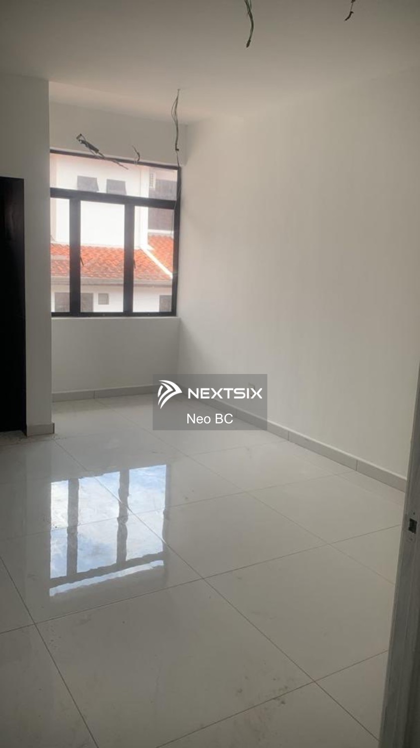 2-sty Terrace/Link House For Sale in Ulu Tiram Johor - Image 10