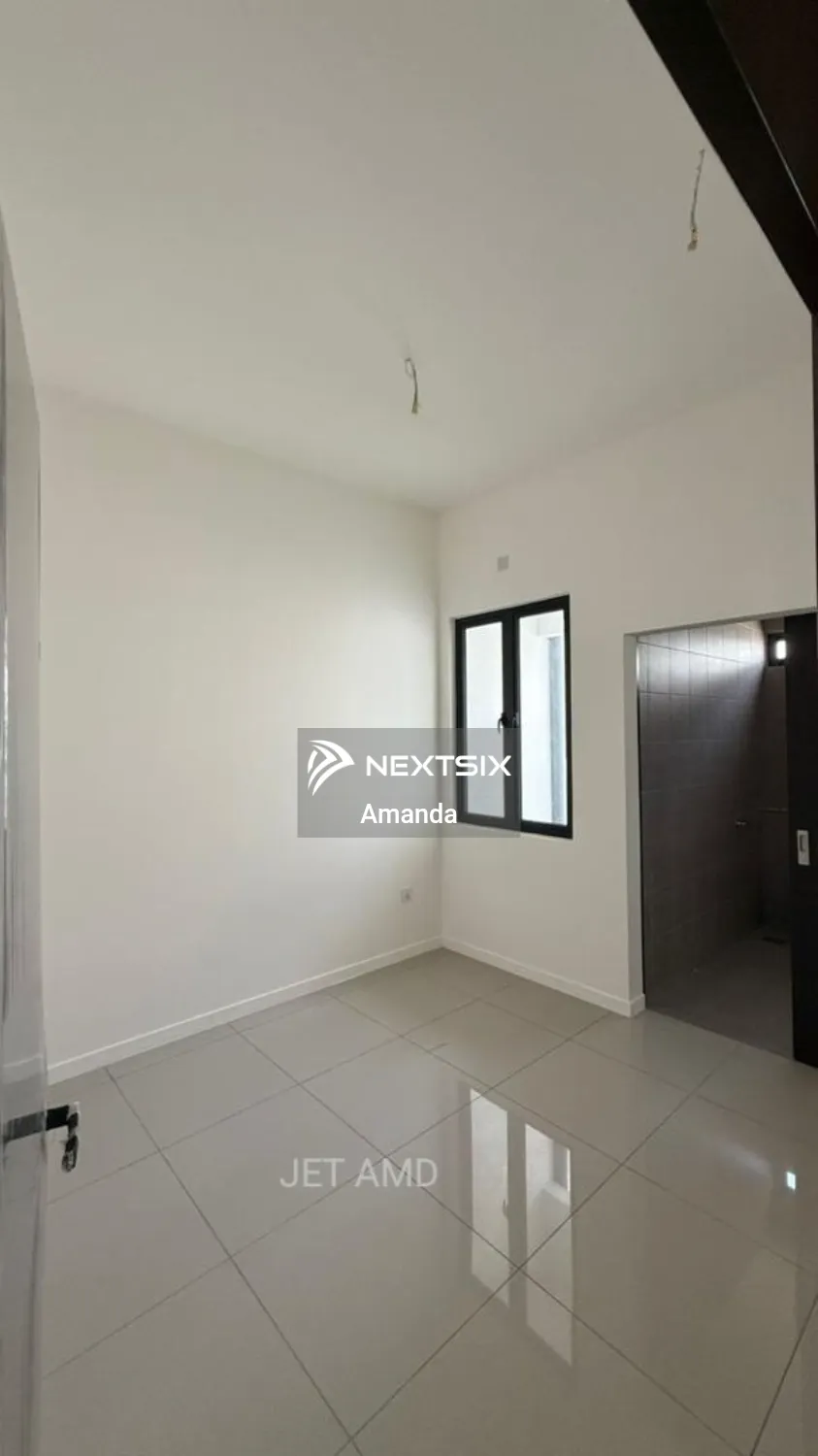 Serviced Residence For Rent in Bandar Bukit Tinggi Selangor - Image 5