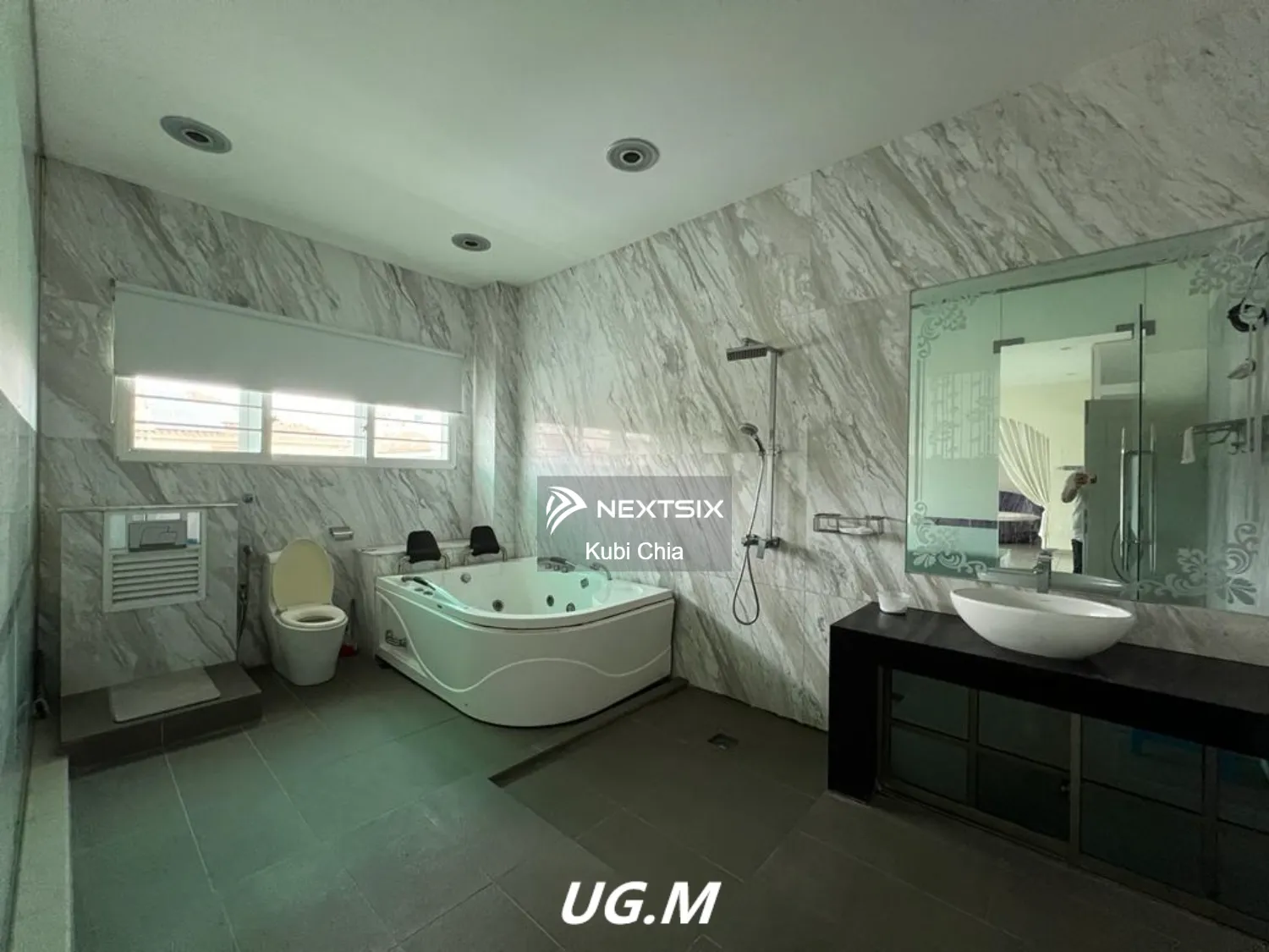 Semi-detached House For Sale in Bandar Bukit Tinggi Selangor - Image 9