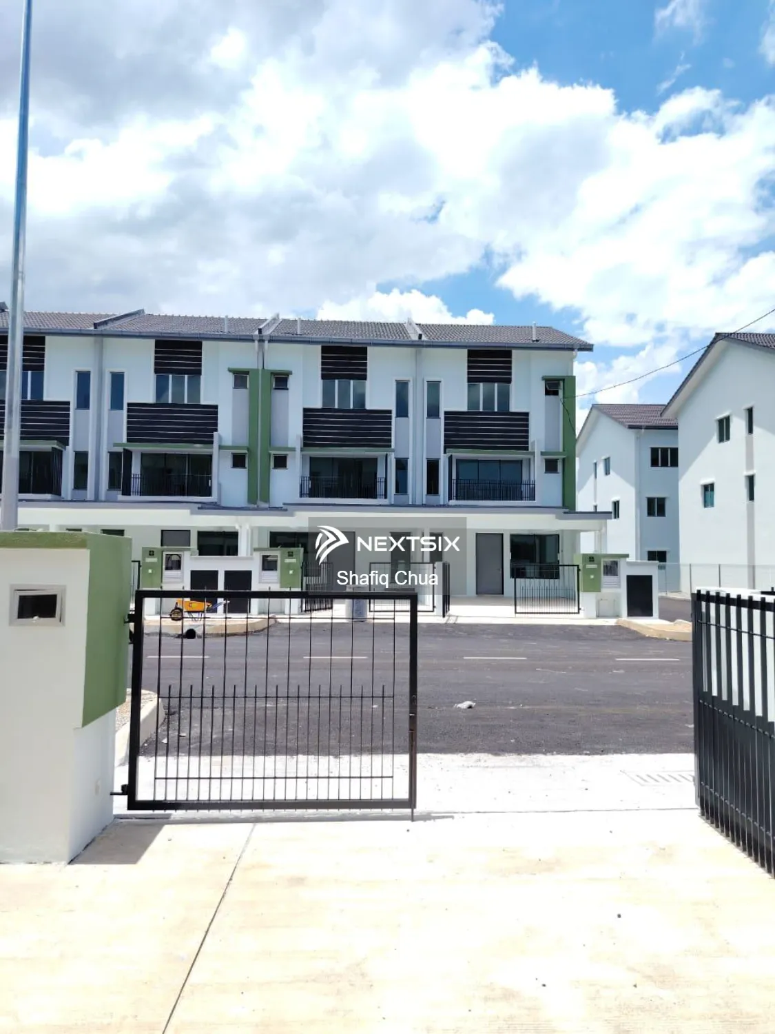 3-sty Terrace/Link House For Sale in Serendah Selangor - Image 2