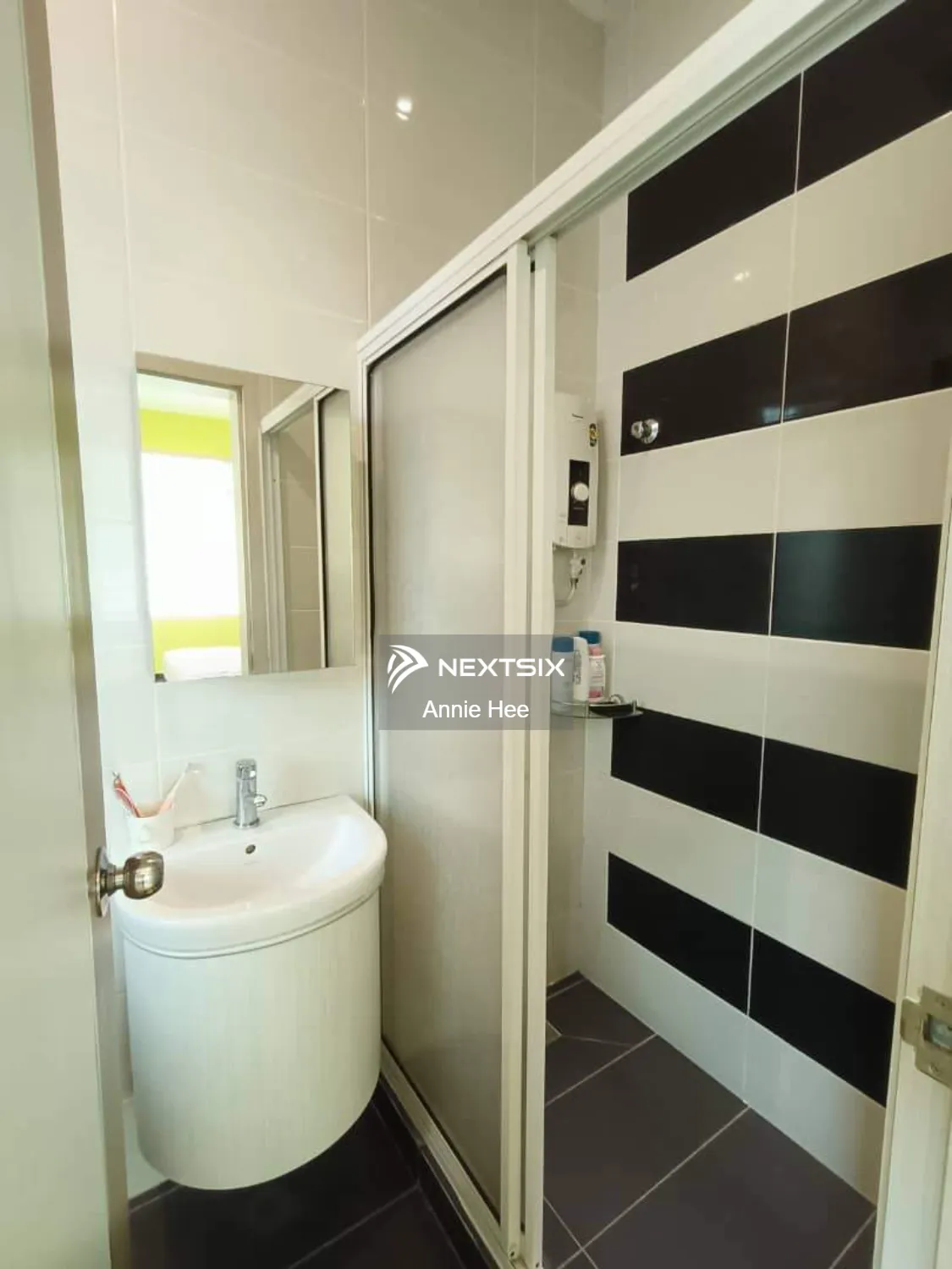 Semi-detached House For Sale in Penampang Sabah - Image 9