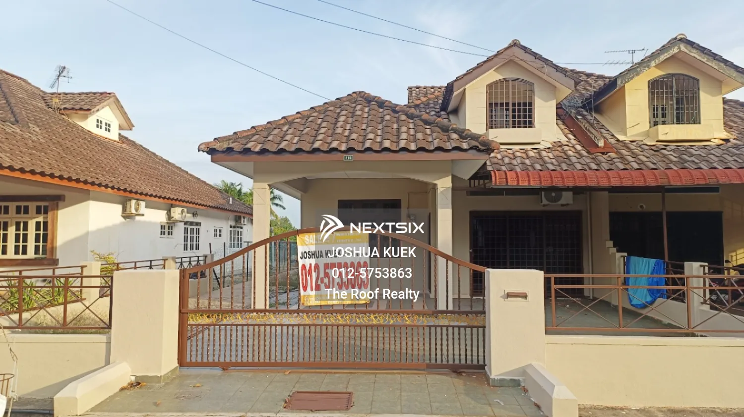 Semi-detached House For Sale in Lumut Perak