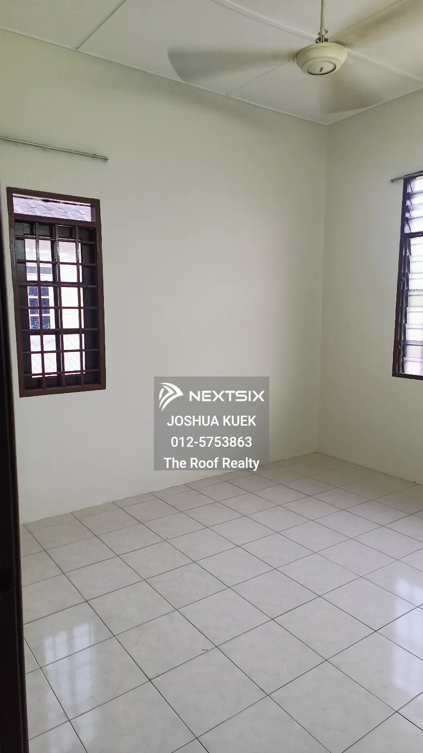 Semi-detached House For Sale in Lumut Perak - Image 3