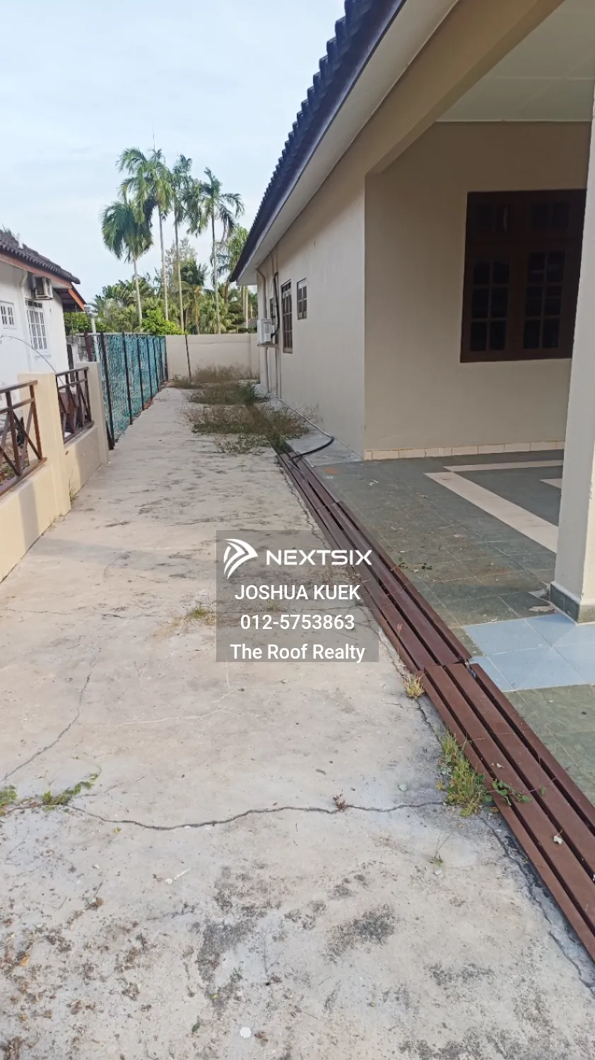 Semi-detached House For Sale in Lumut Perak - Image 5
