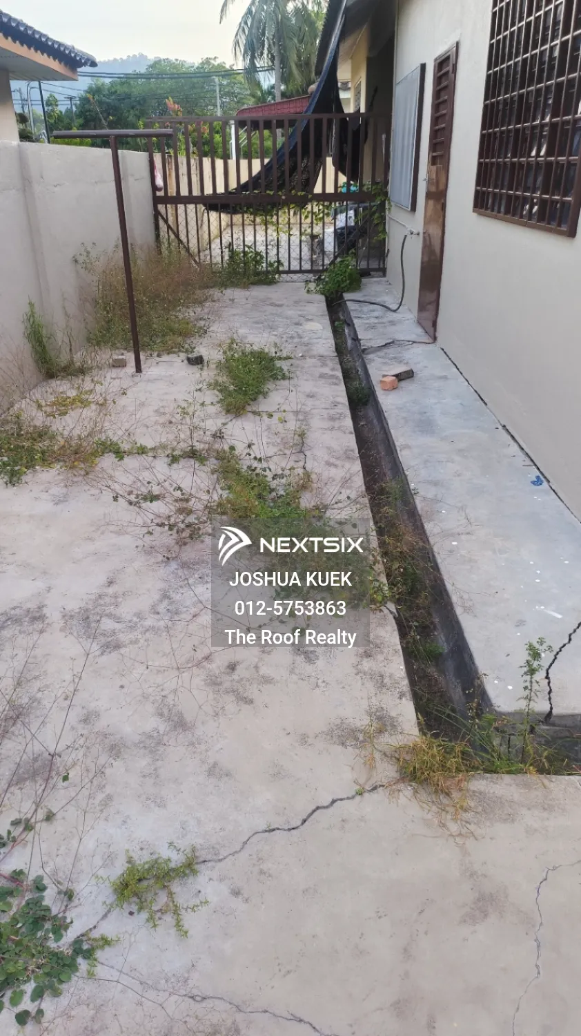 Semi-detached House For Sale in Lumut Perak - Image 6
