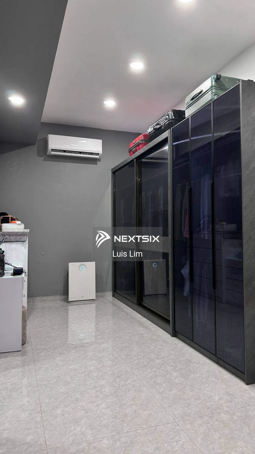 Semi-detached House For Sale in Permas Jaya Johor - Image 12